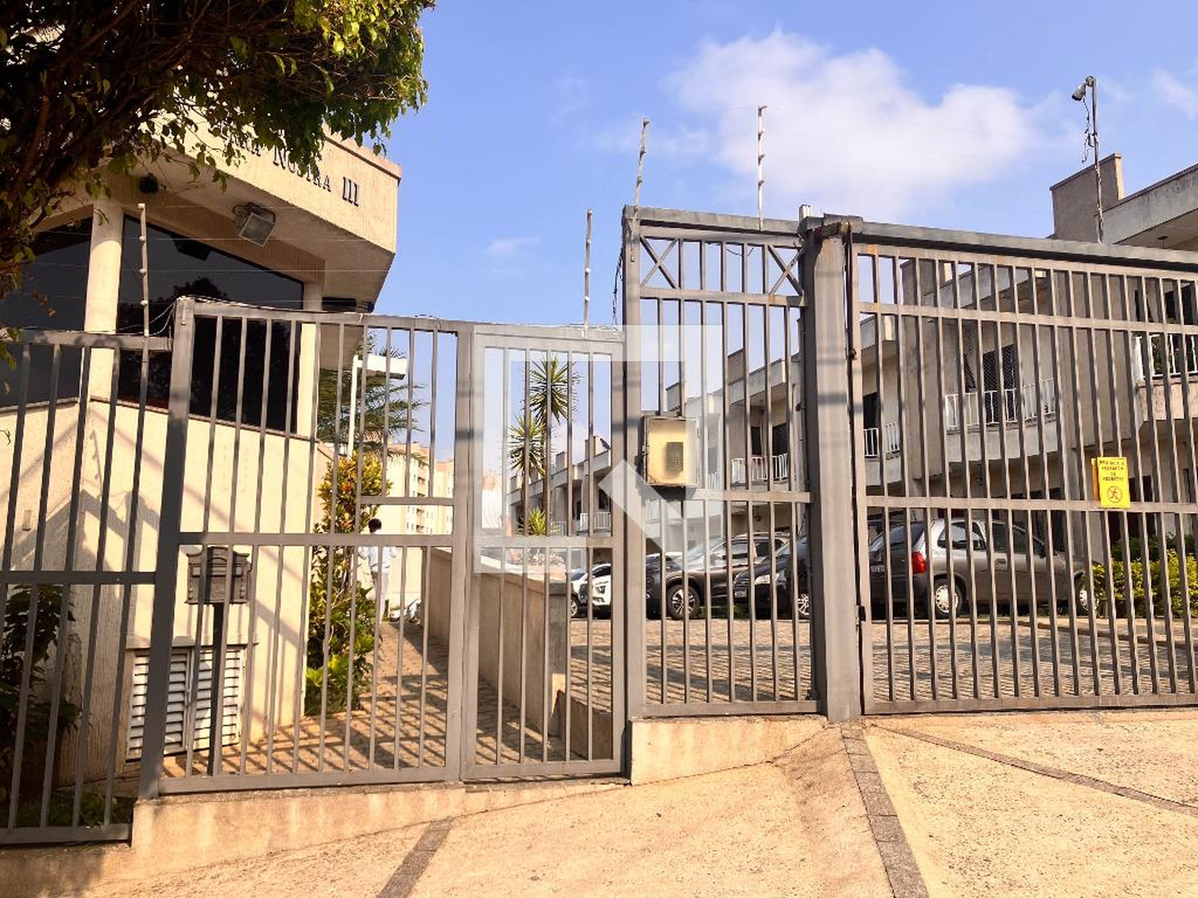 Fachada Condomínio Terra Nostra III