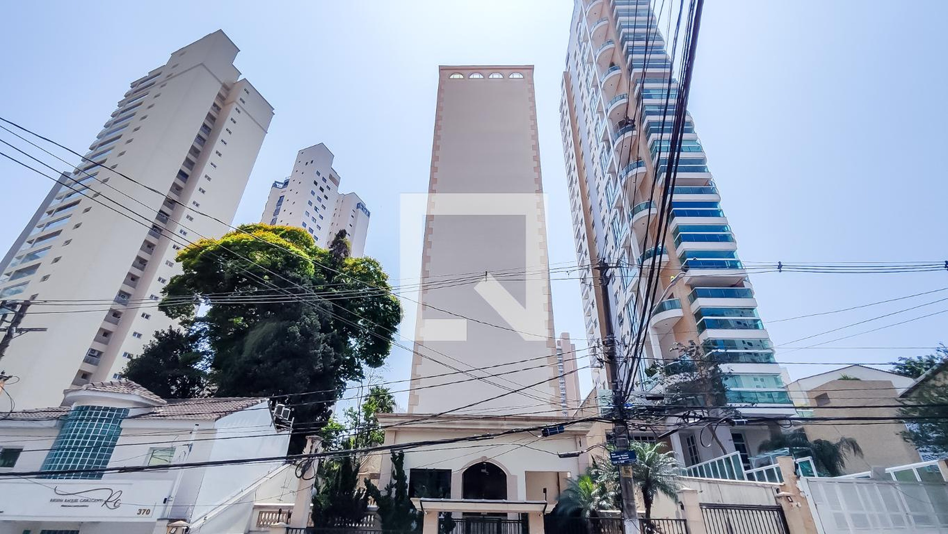 Fachada do Prédio Edifício Serra Dourada