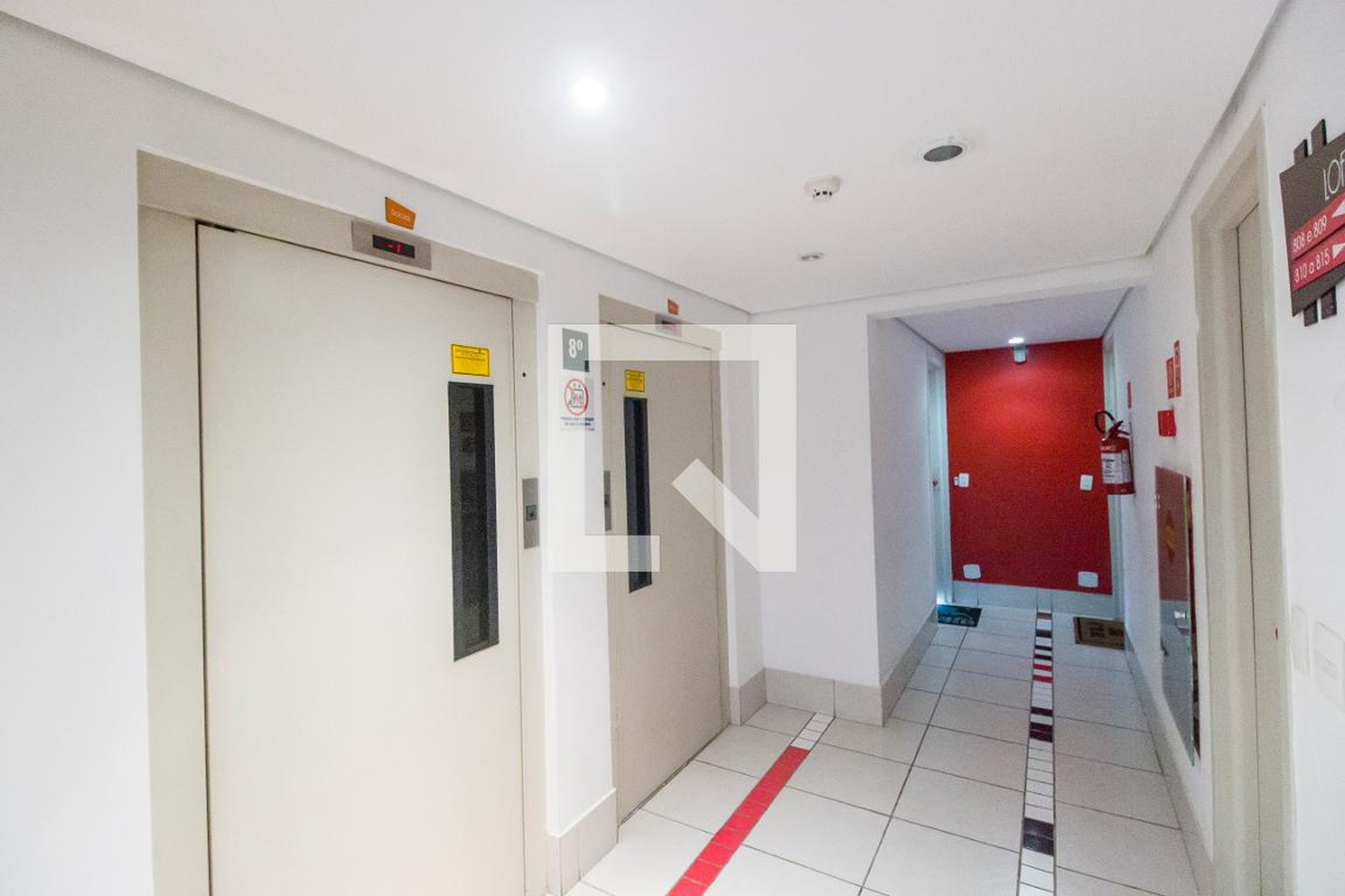 Entrada Condomínio em Alameda Itapecuru, 5