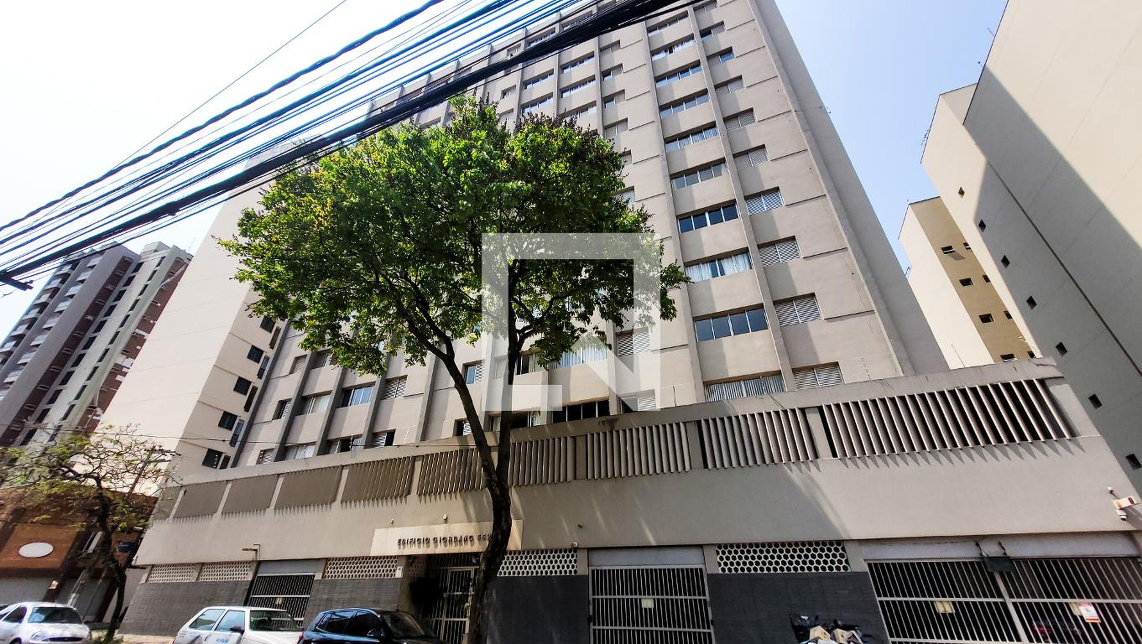 Fachada Condomínio em Rua Uruguaiana, 552