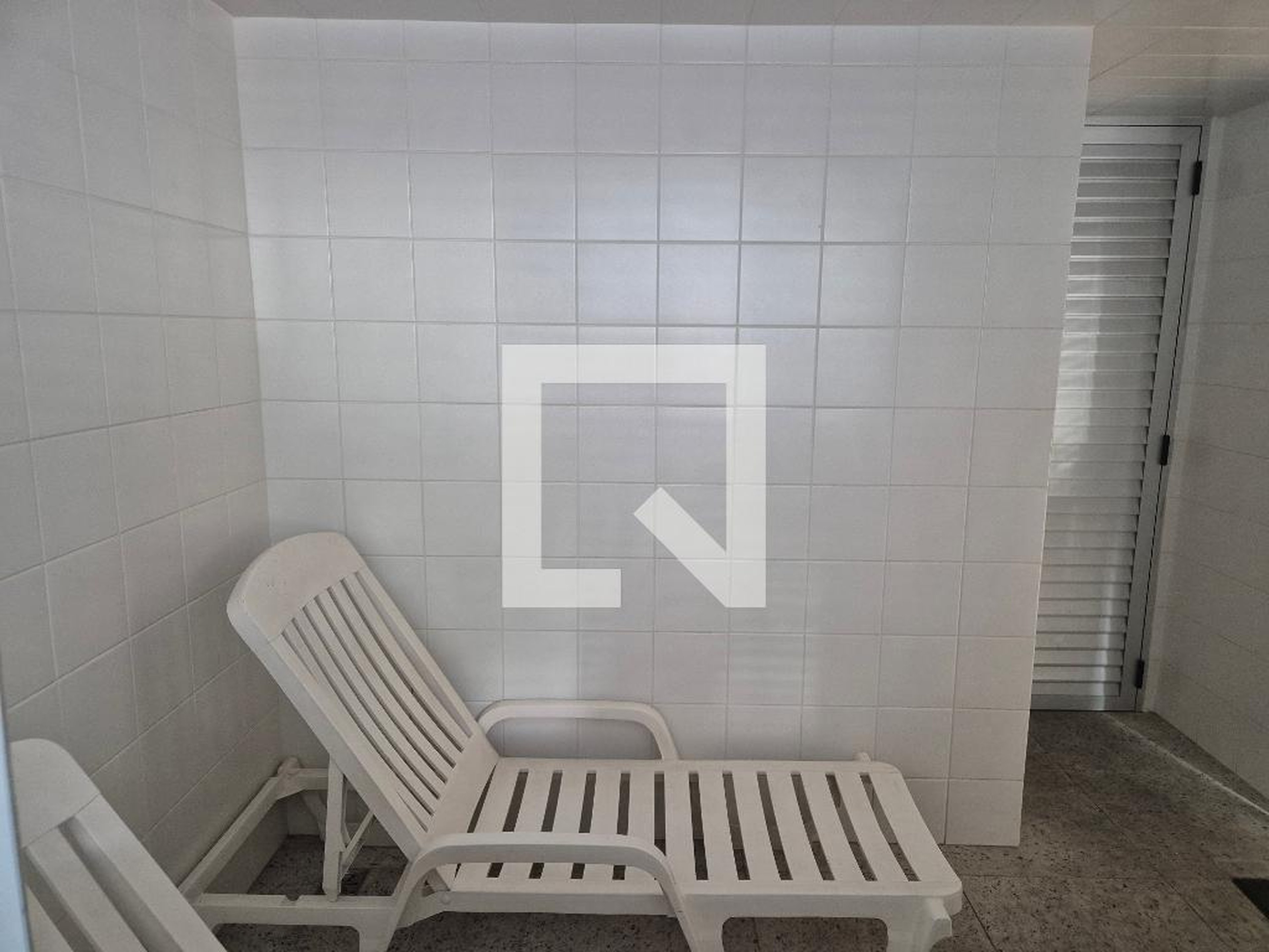 Sauna - Prof Darcy Bessone