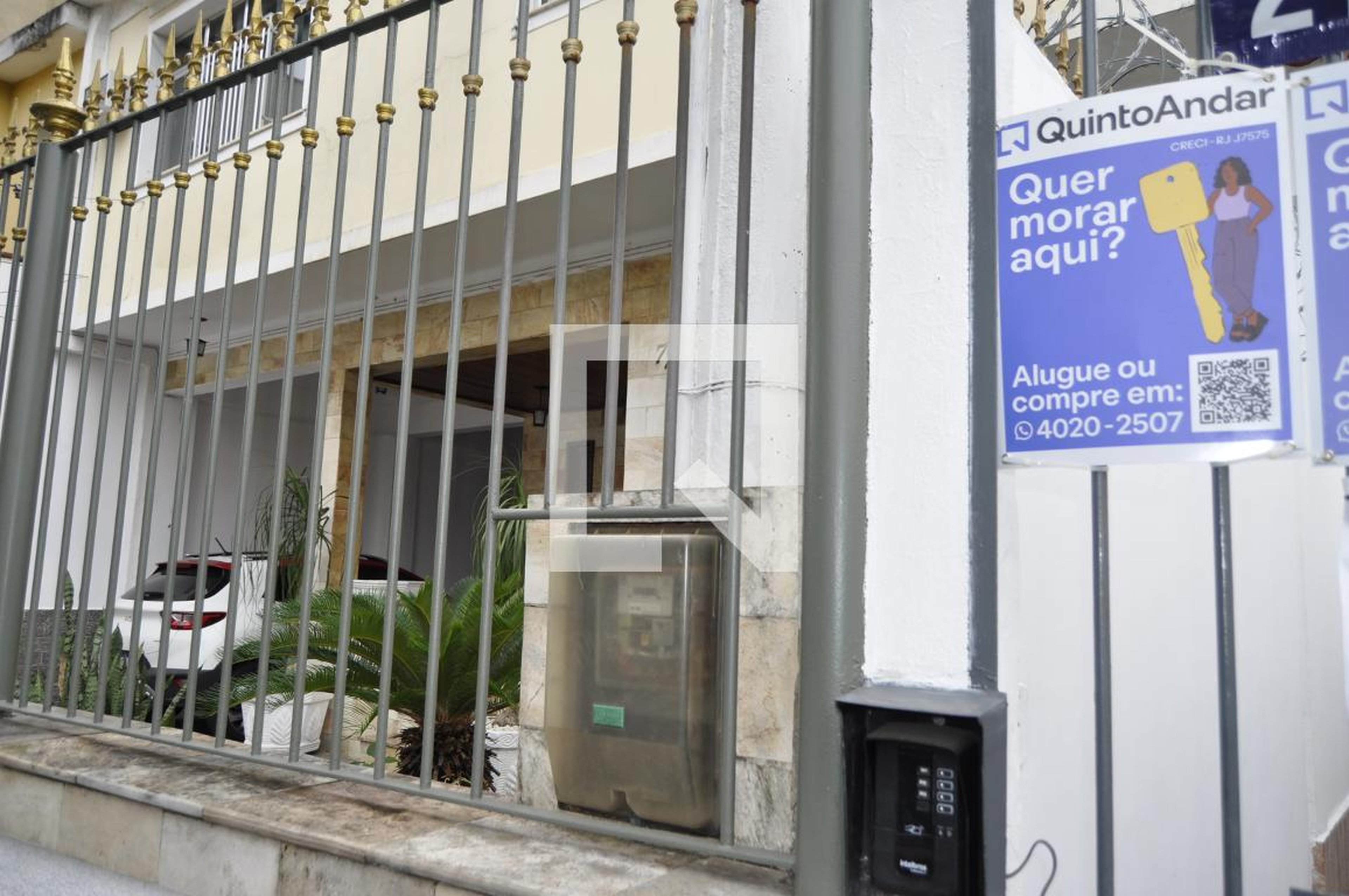 Fachada Condomínio em Rua Moreira, 72