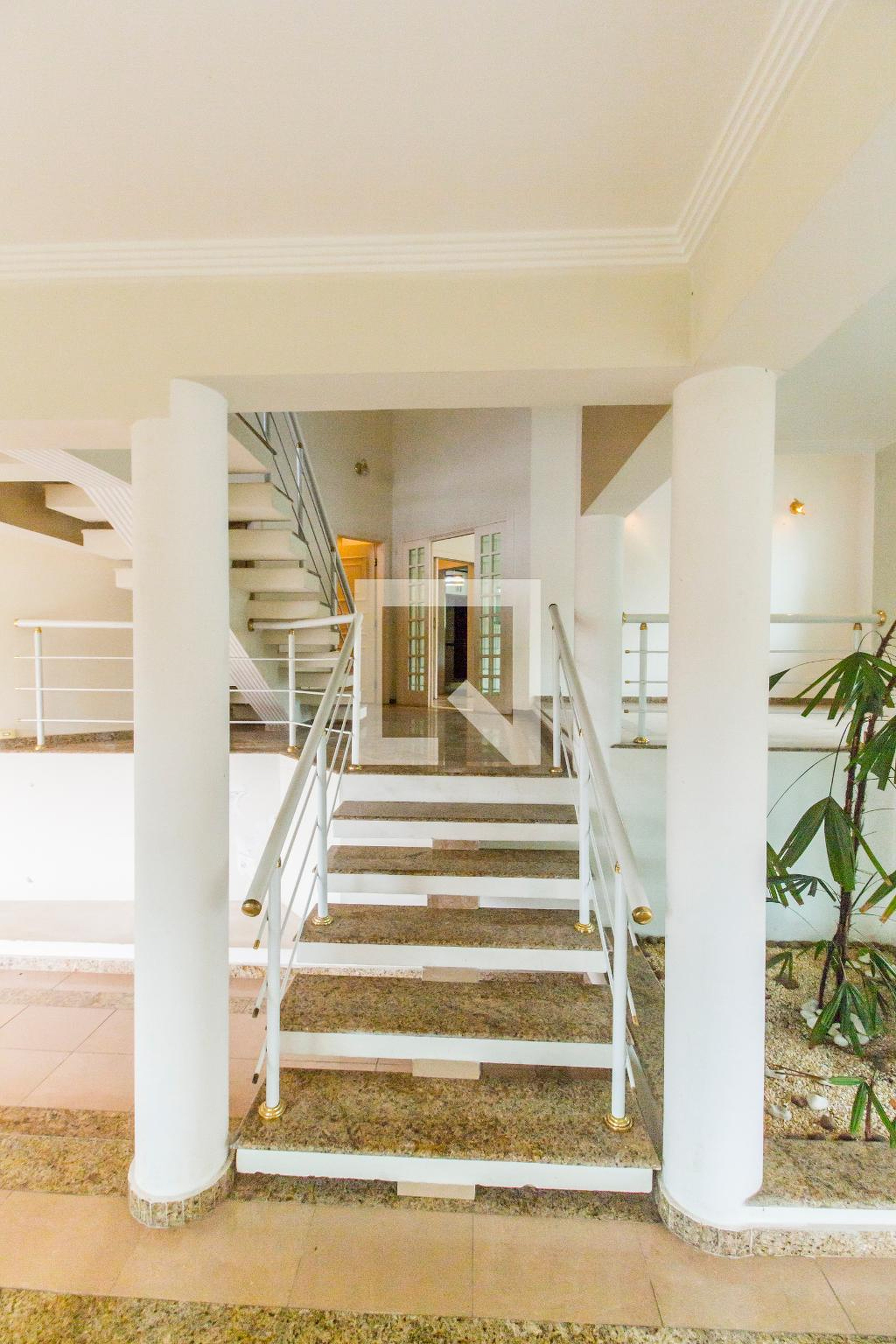 Entrada Condomínio em Alameda Umuarama, 219