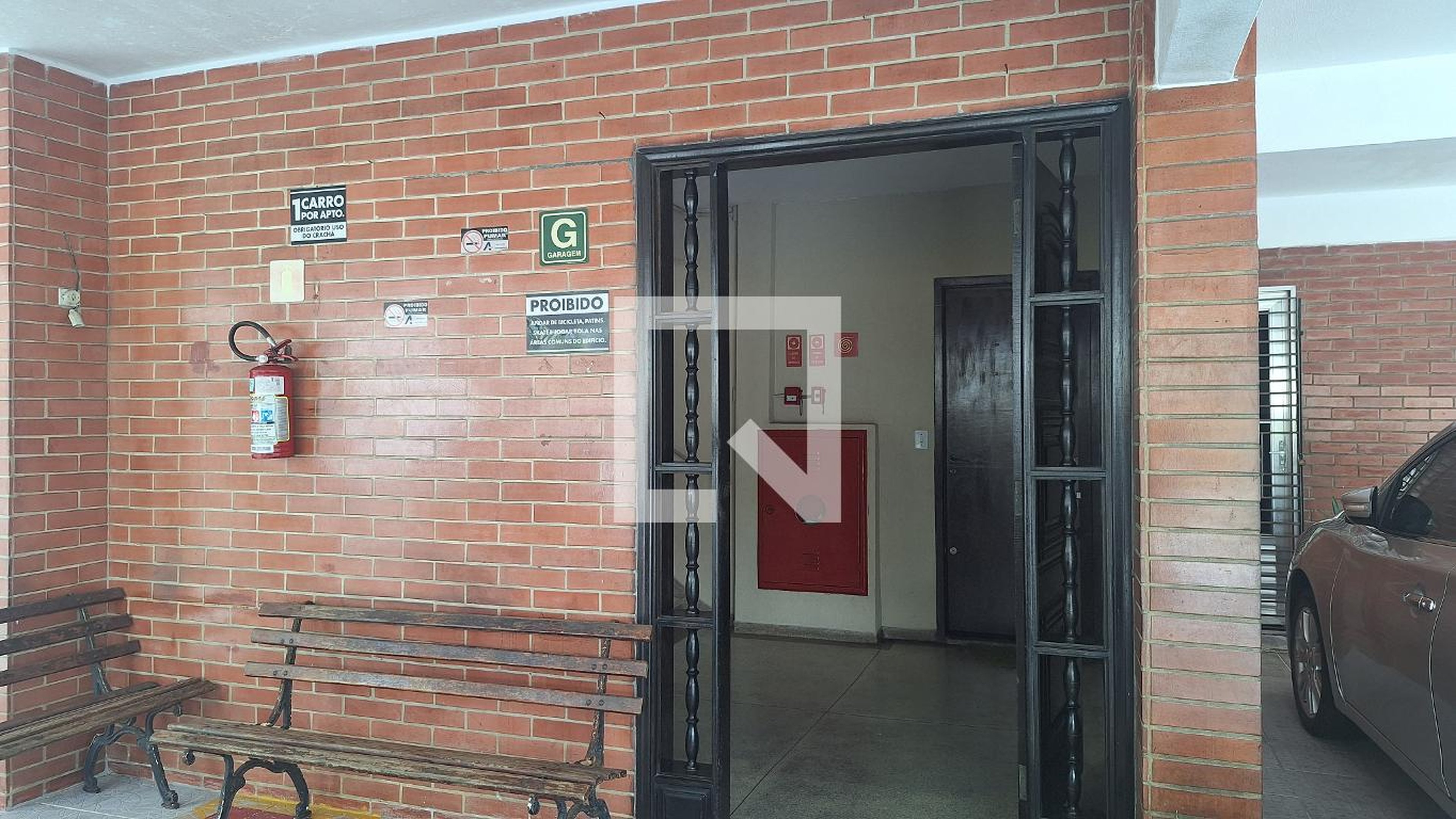 Entrada Condomínio Piramide I