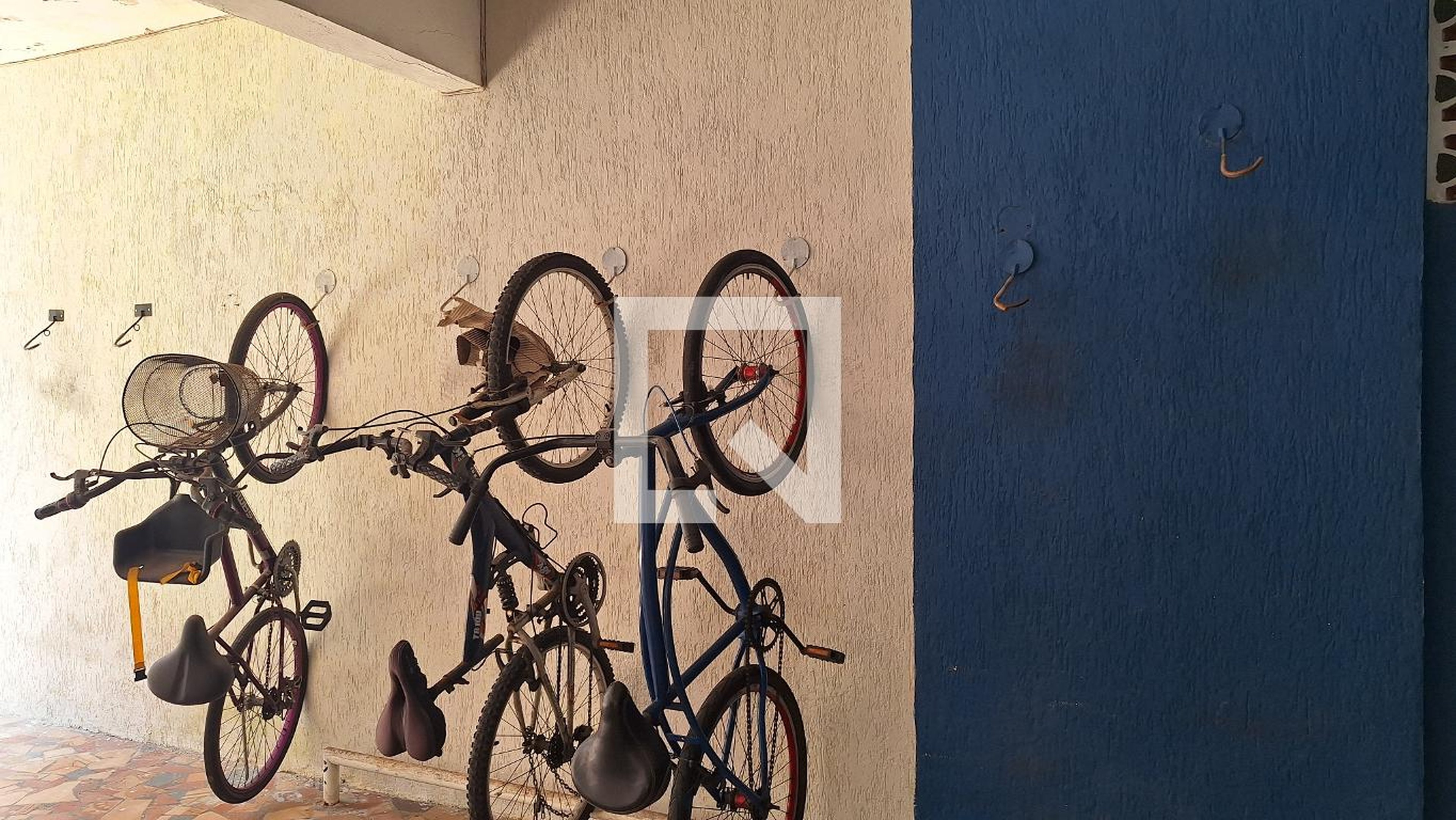 Bicicletario - Boneario Canburiu