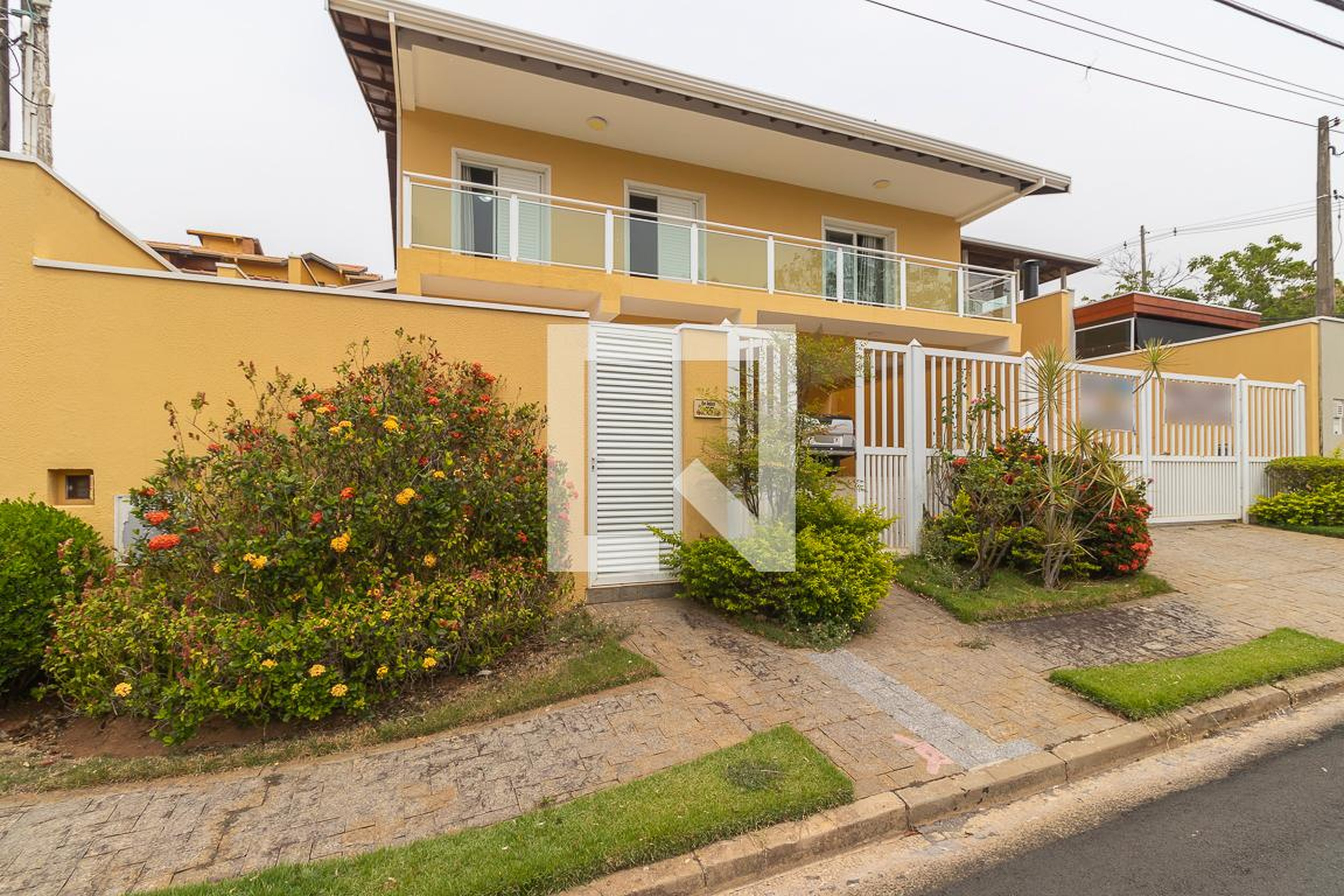 Fachada Condomínio em Rua Andaraí, 55