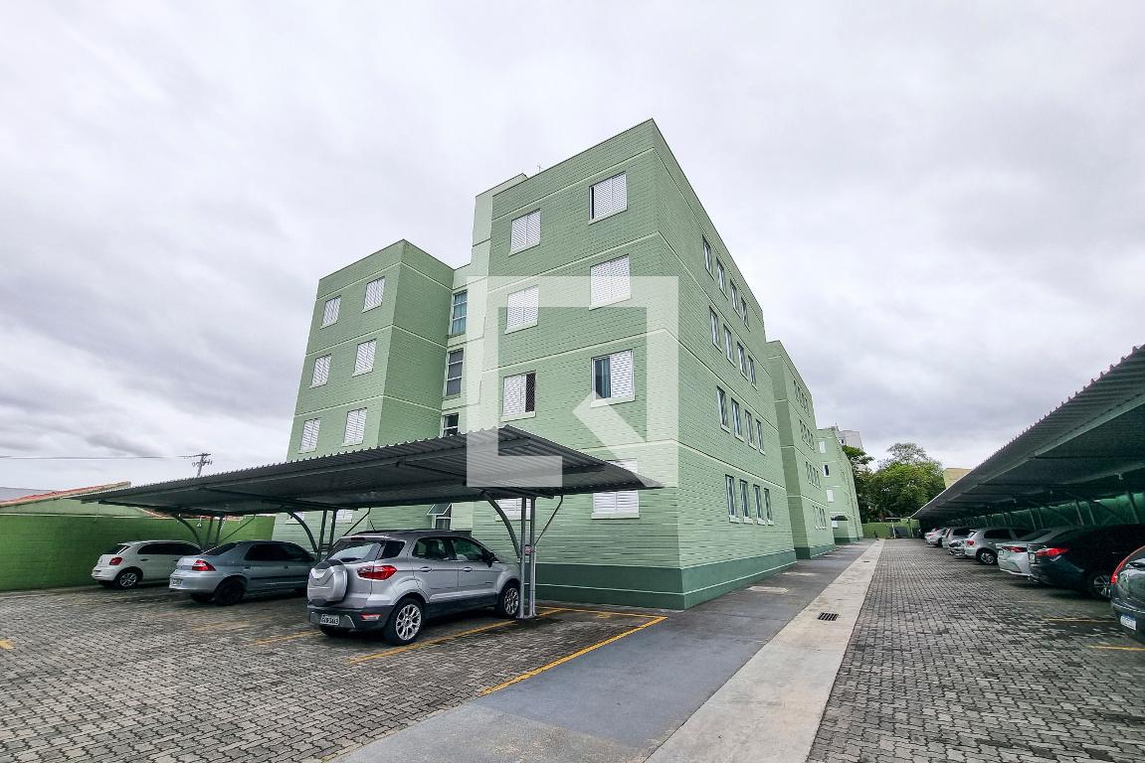 Fachada Condomínio em Rua Santa Helena, 693