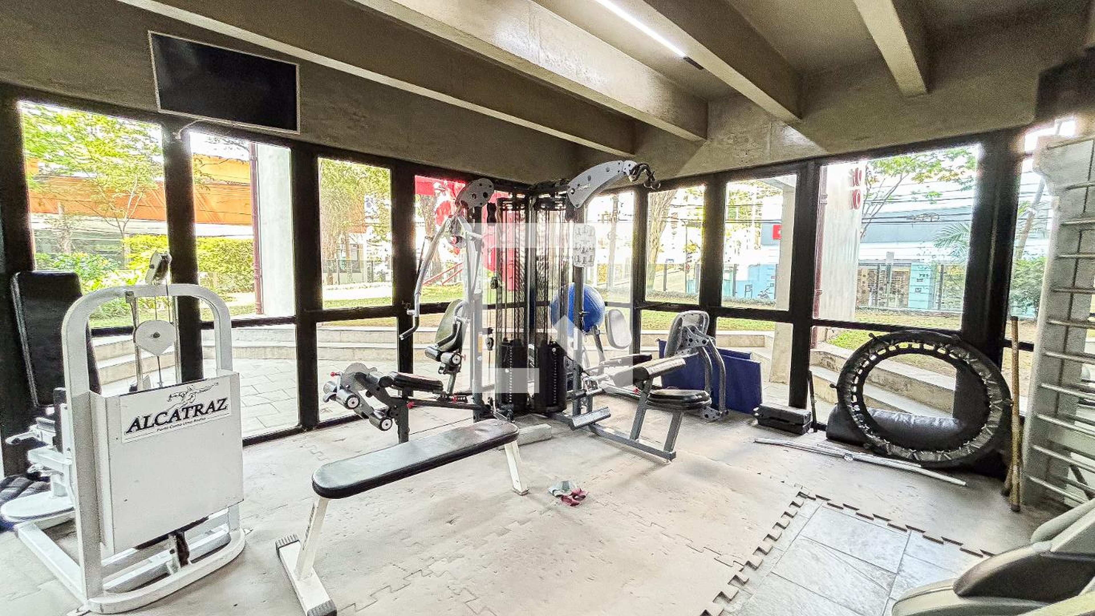 Academia - Edifício Octogono