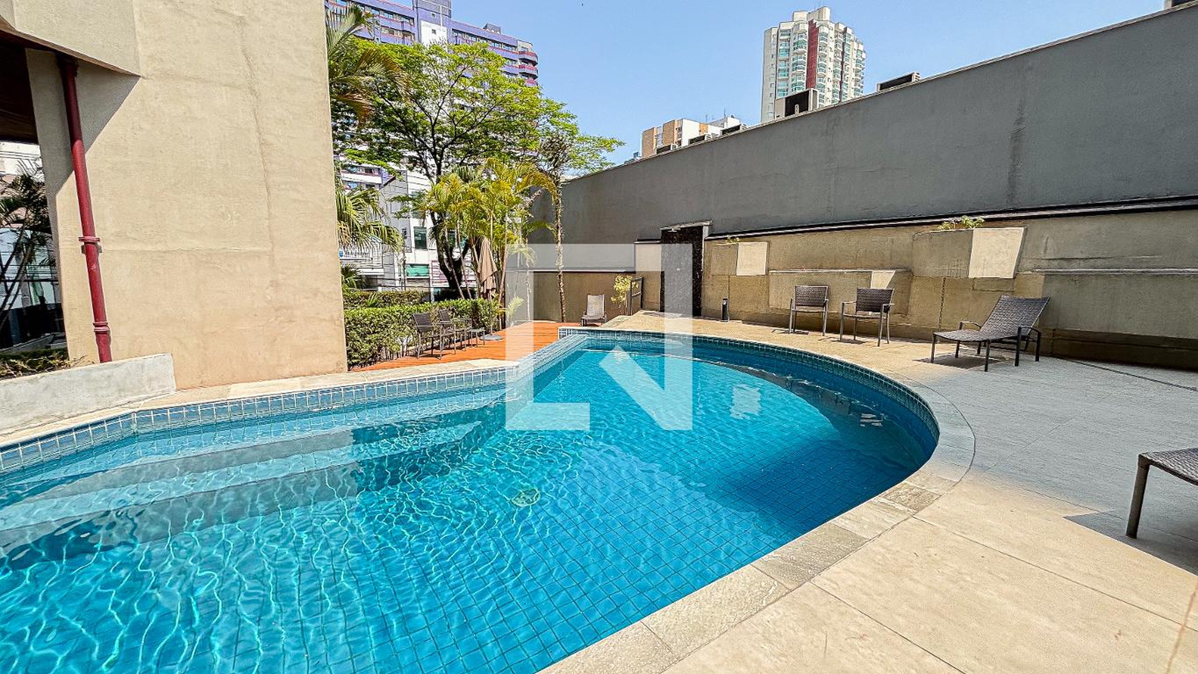 Piscina - Edifício Octogono