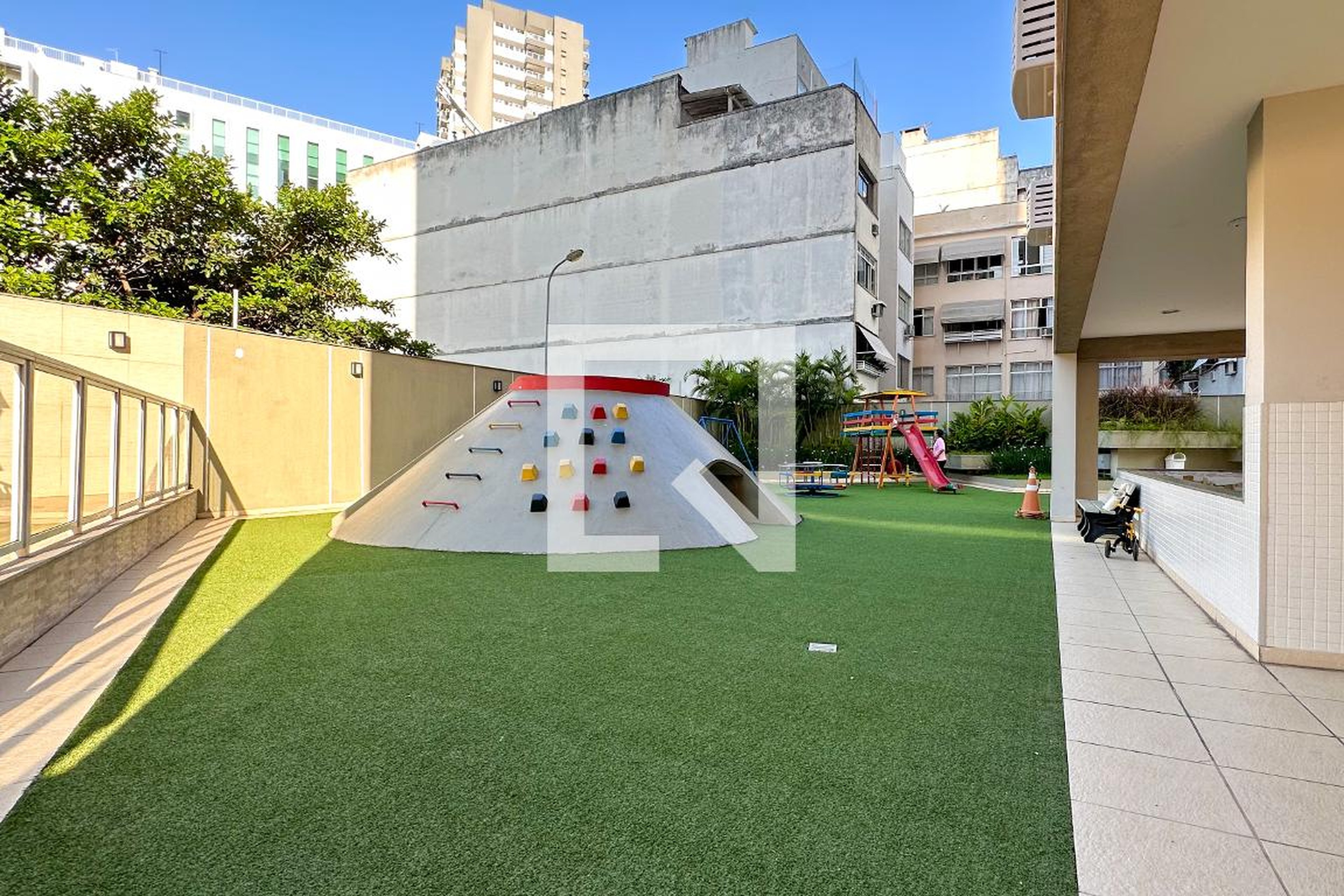 Playground - Edifício Piazza Dspagna