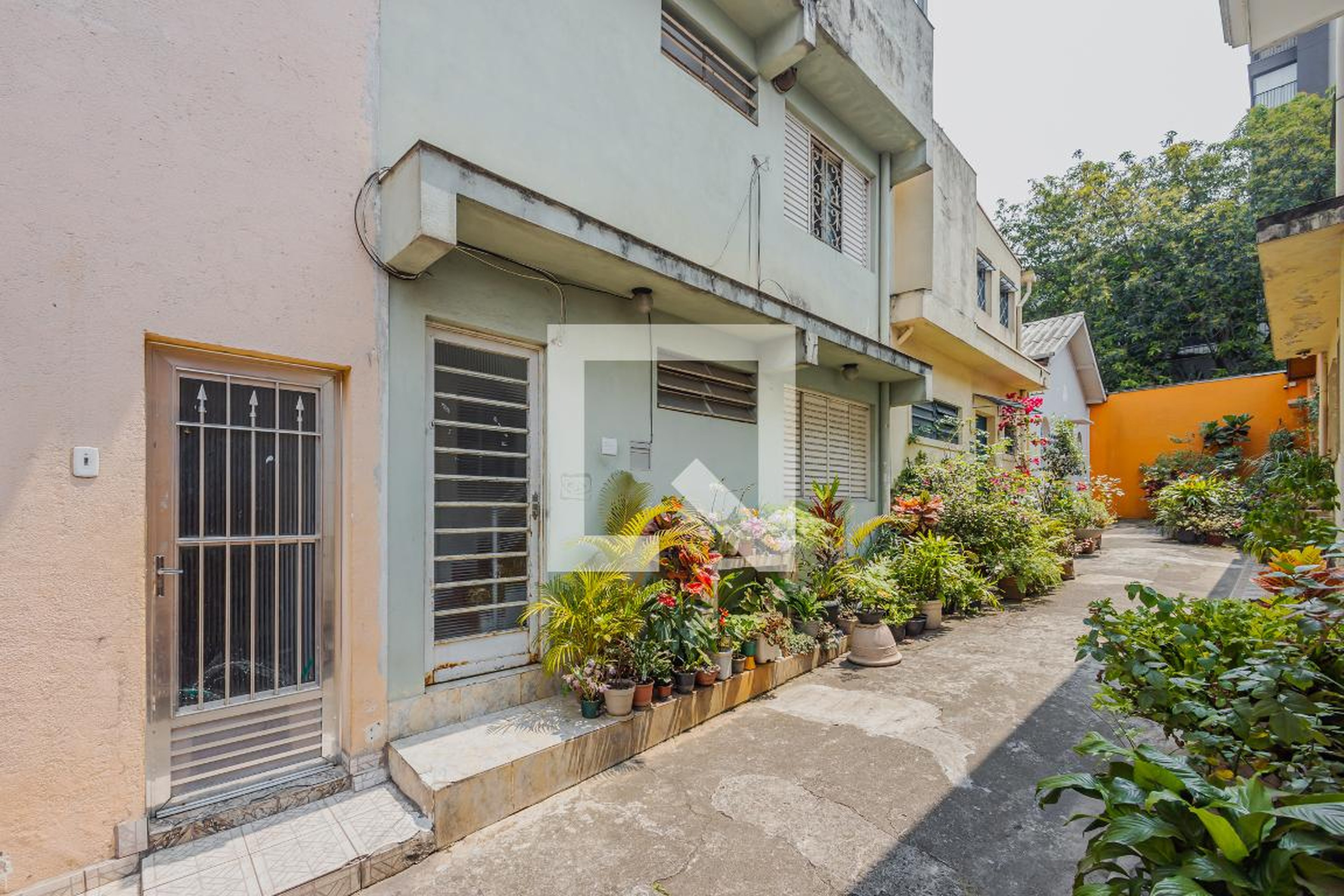 Fachada Condomínio em Rua Corumbiara, 10