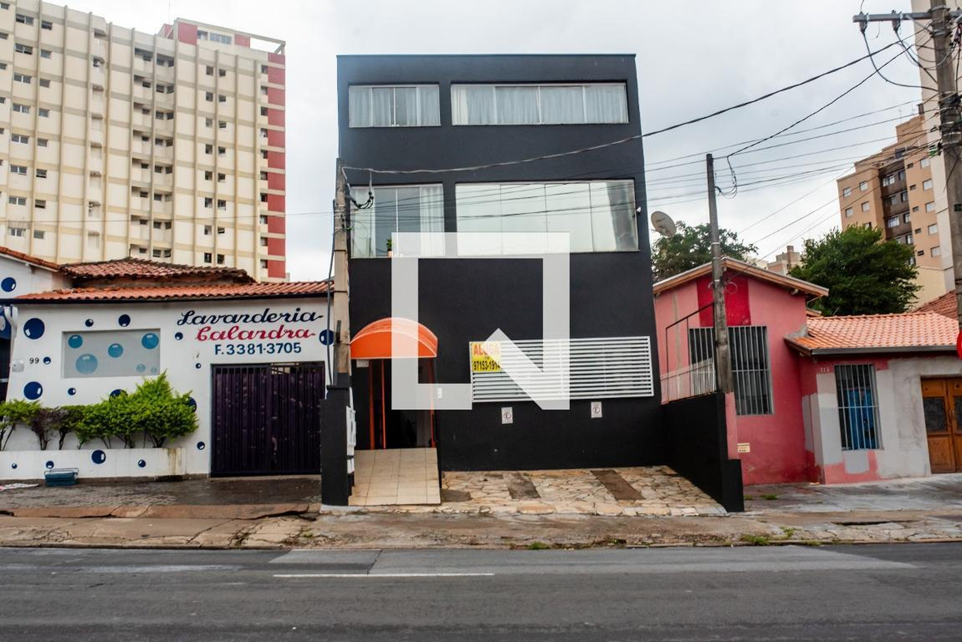 Fachada Condomínio em Rua Coronel Quirino, 105