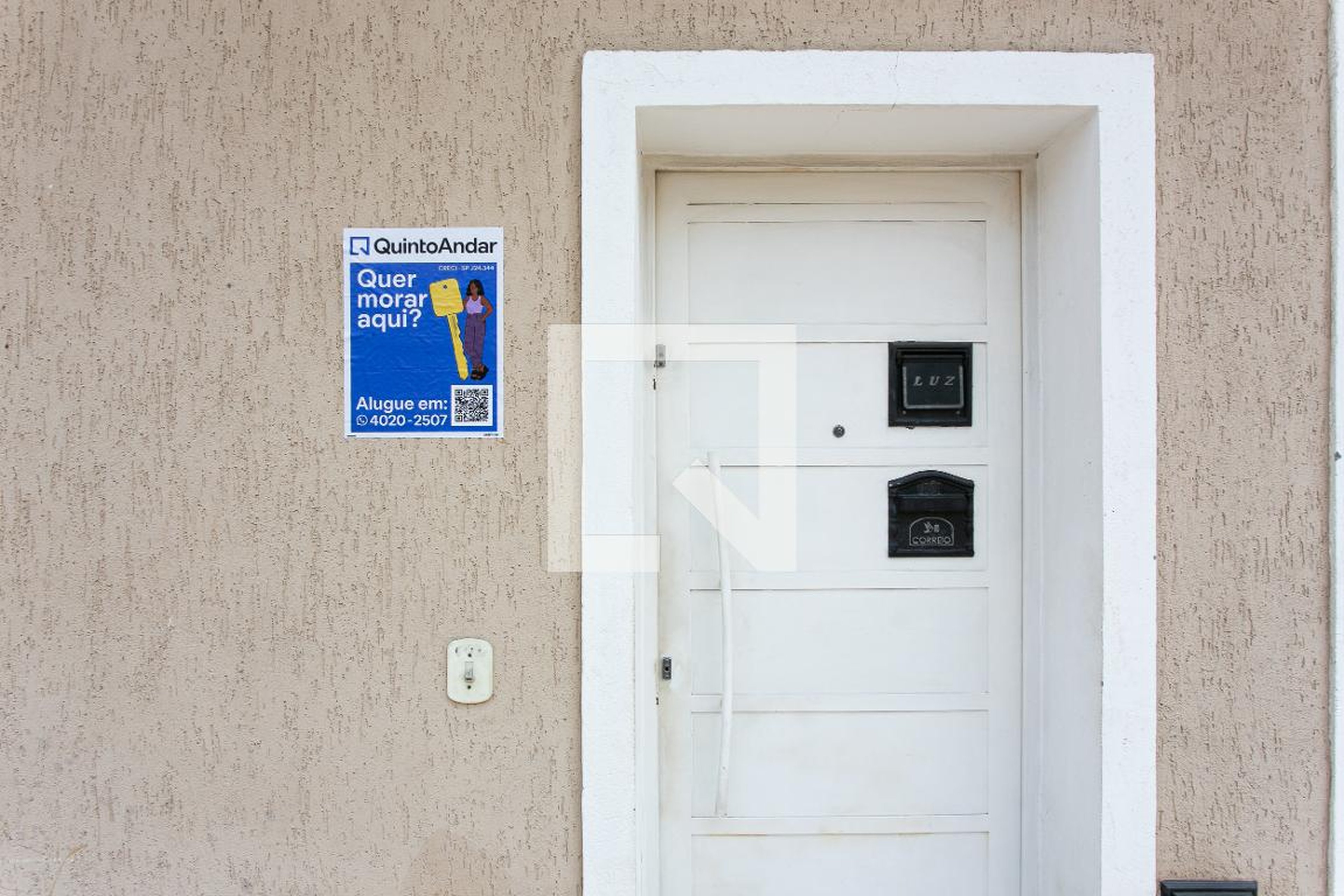 Fachada Condomínio em Rua Isabel, 642