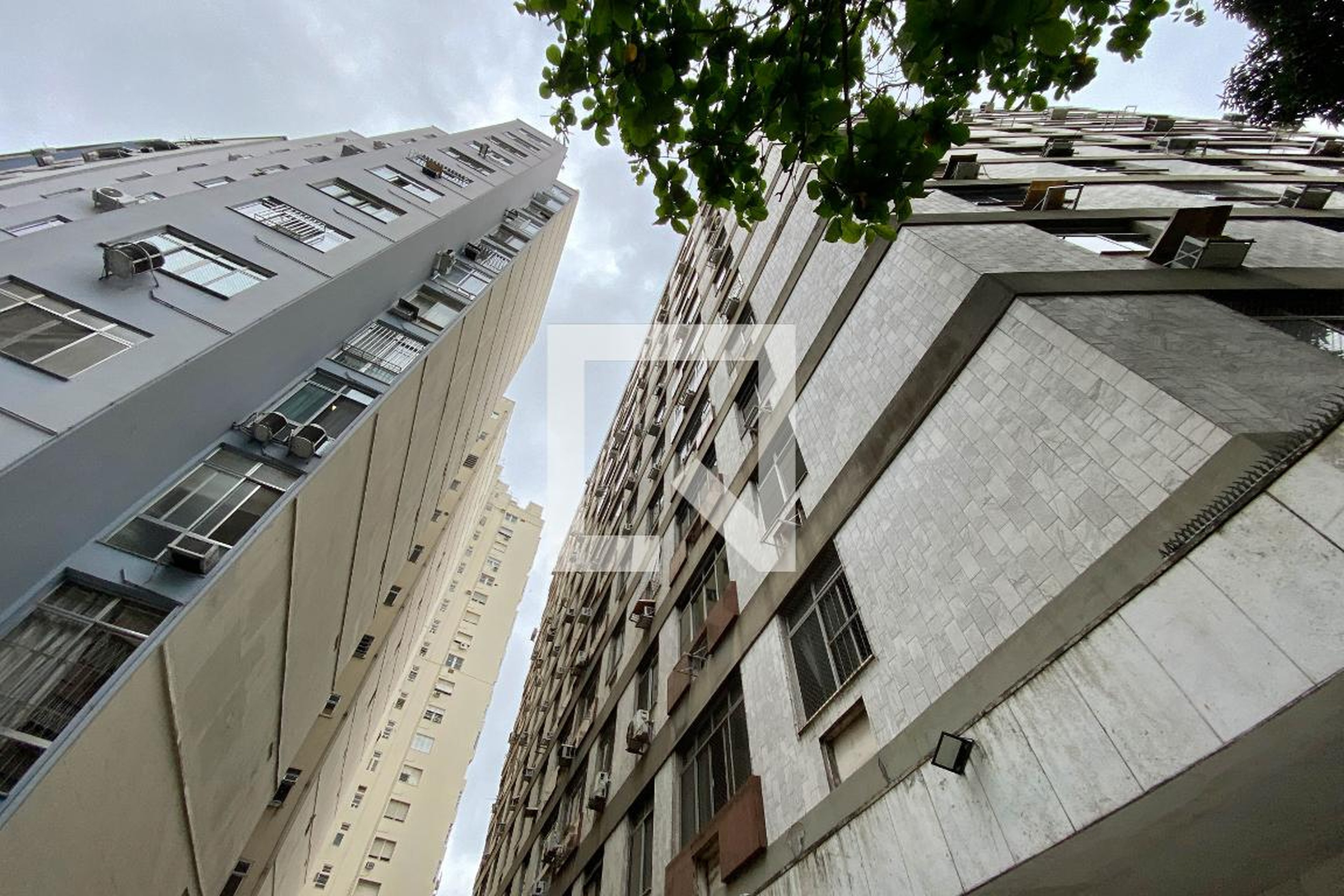 Fachada Condomínio em Rua Senador Vergueiro, 250-A
