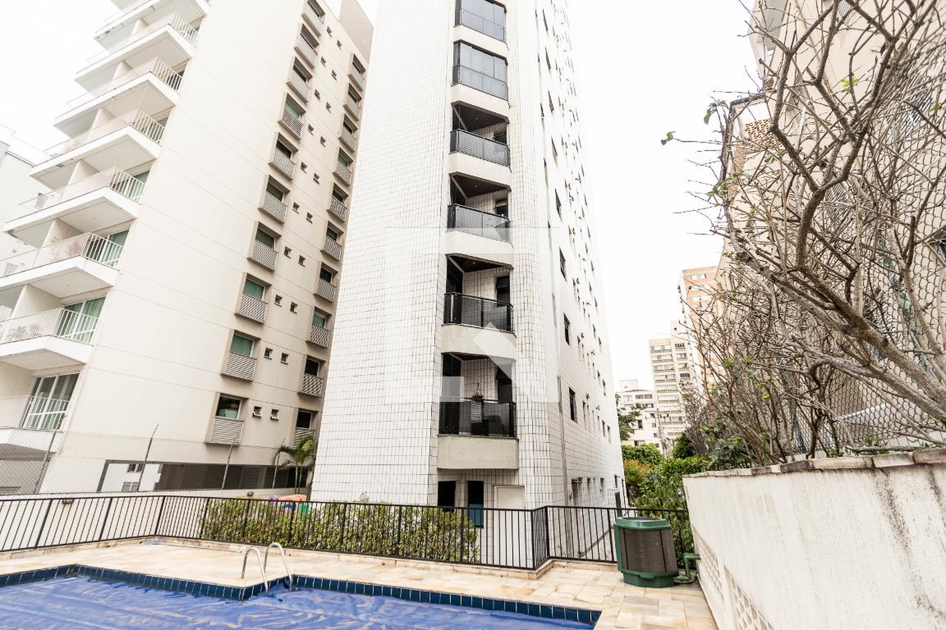 Piscina - Edifício Taft Tower