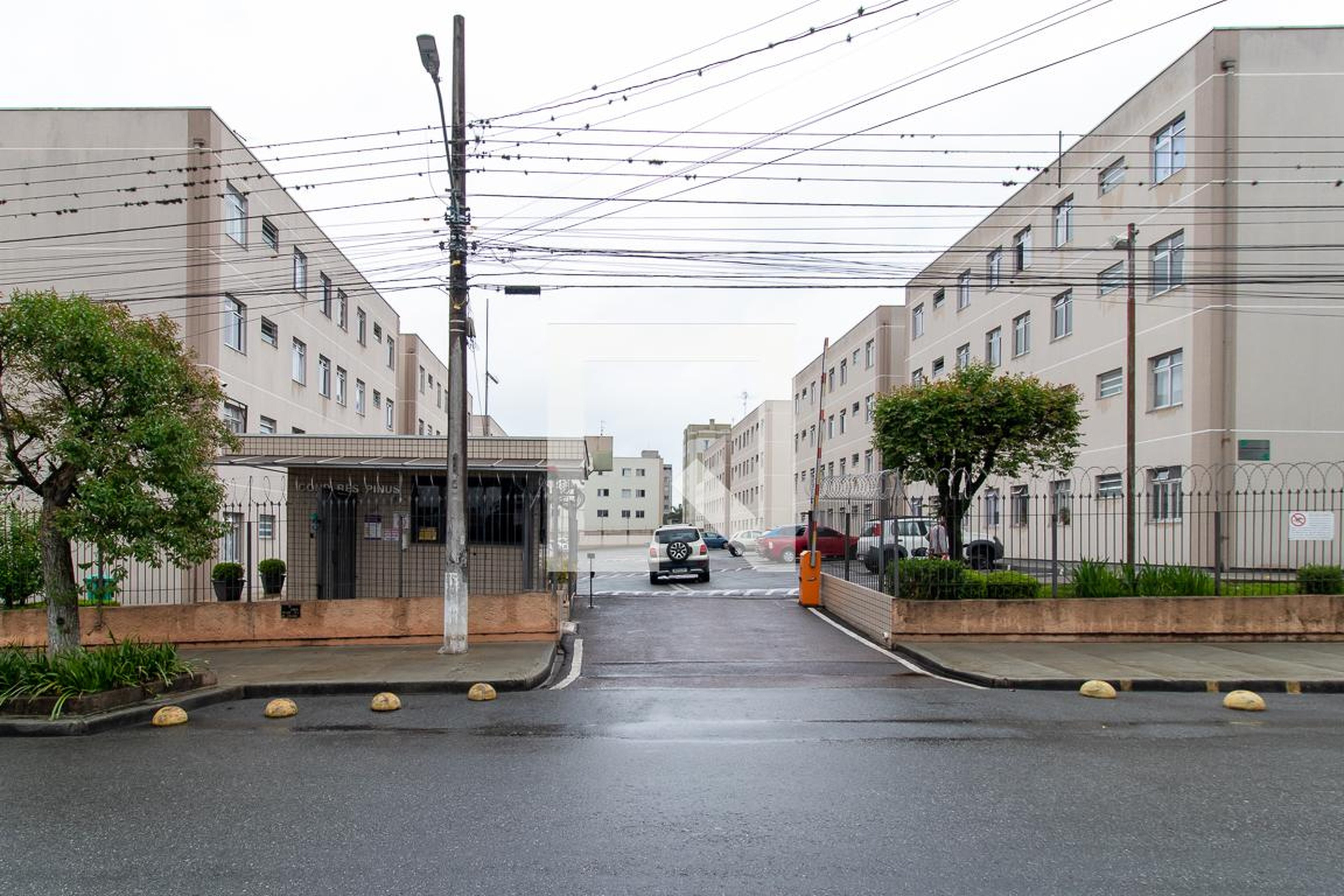 Fachada Condomínio em Rua Professor Waldir de Jesus, 230