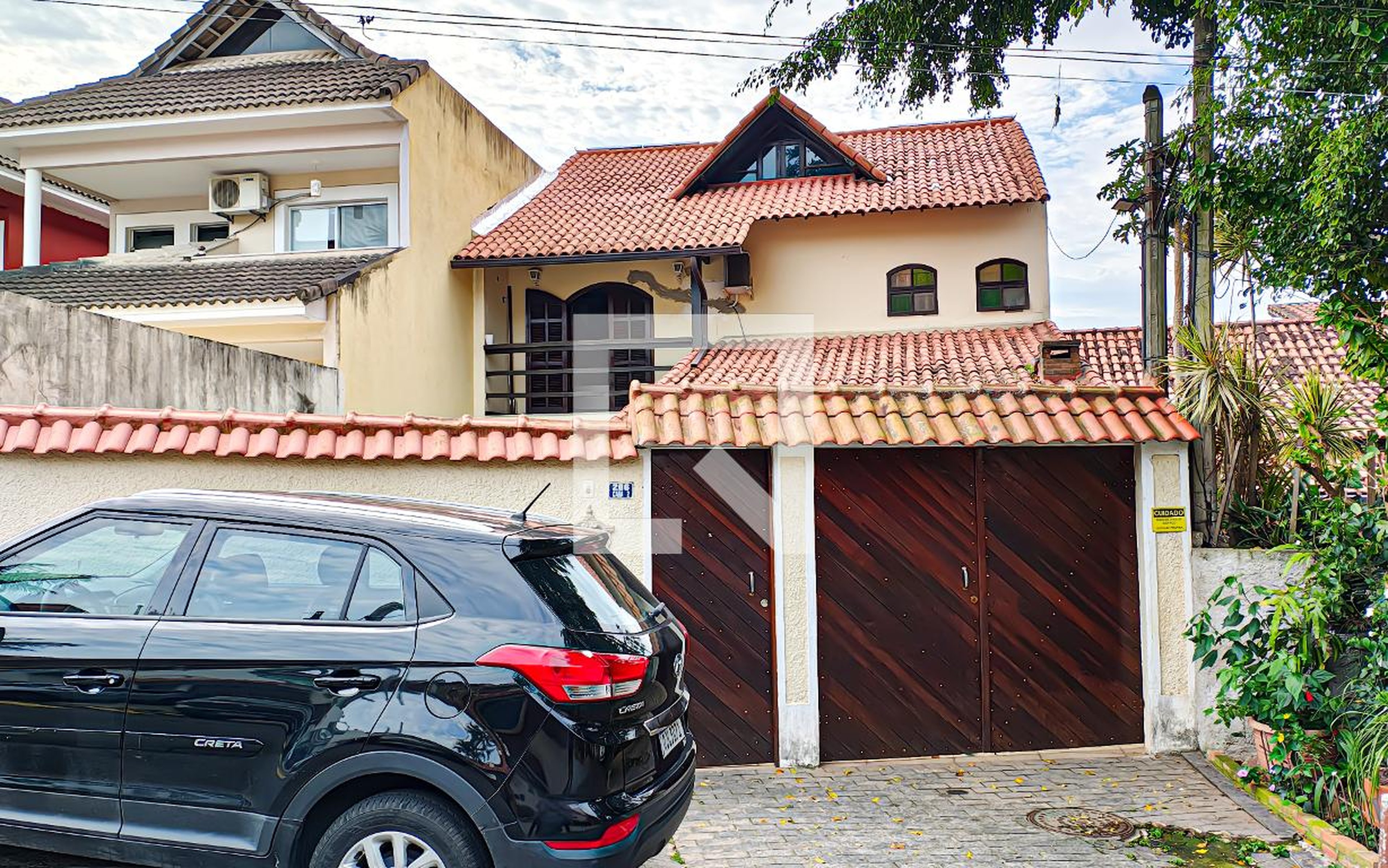 fachada Condomínio em Rua Coronel Vercessi, 286