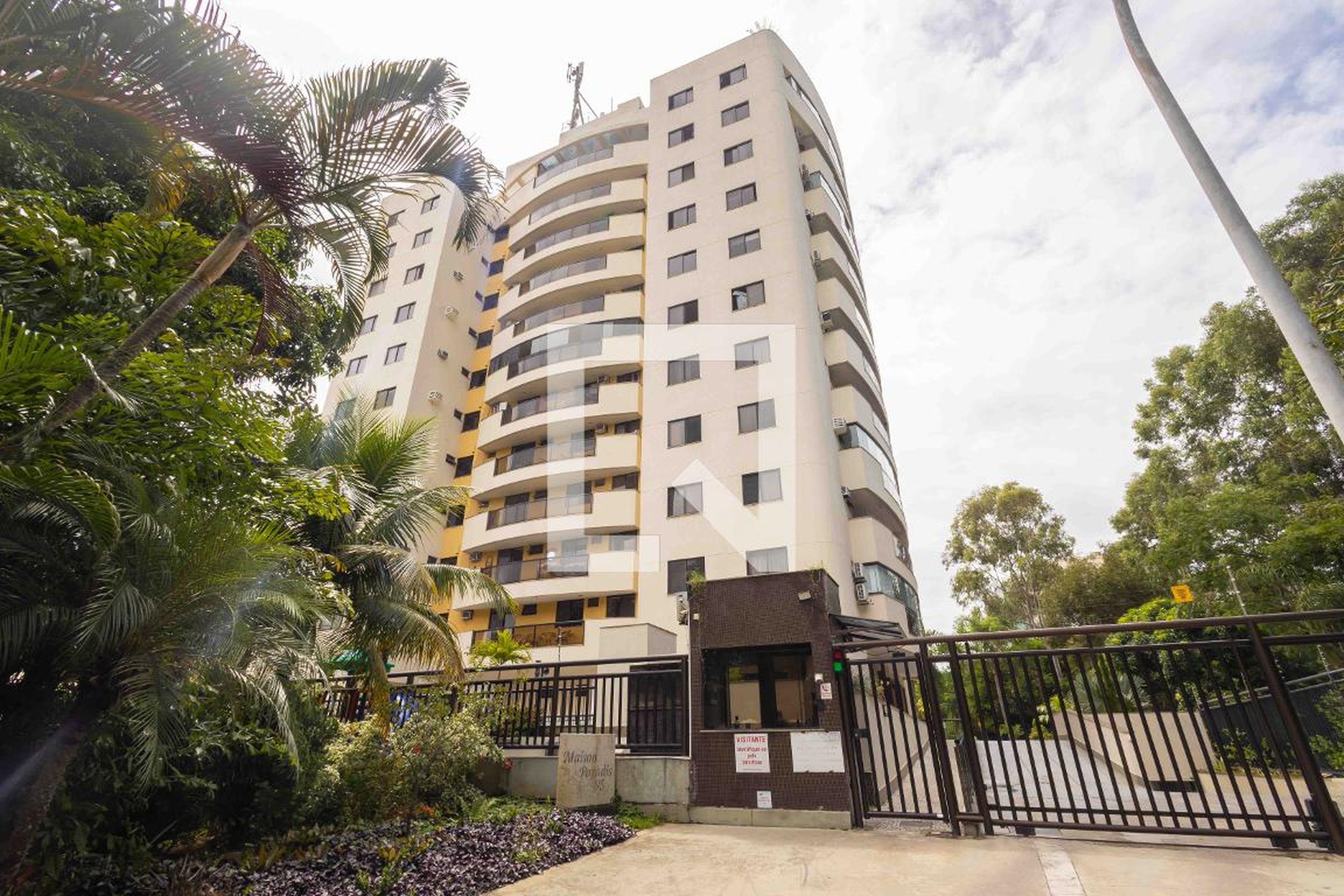 Fachada Condomínio Maison Paradis