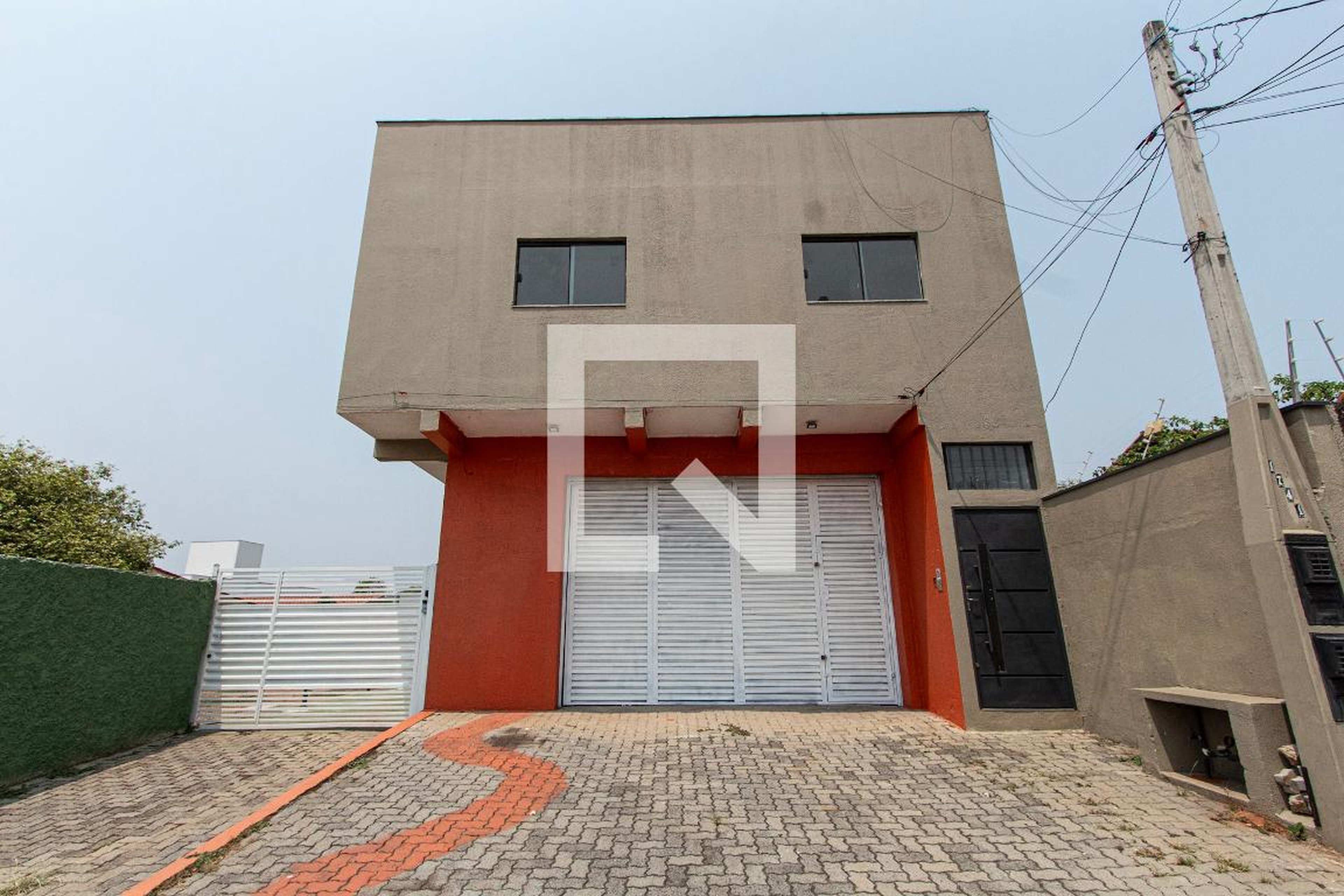 Fachada Condomínio em Rua Comendador Vicente Amaral, 1741