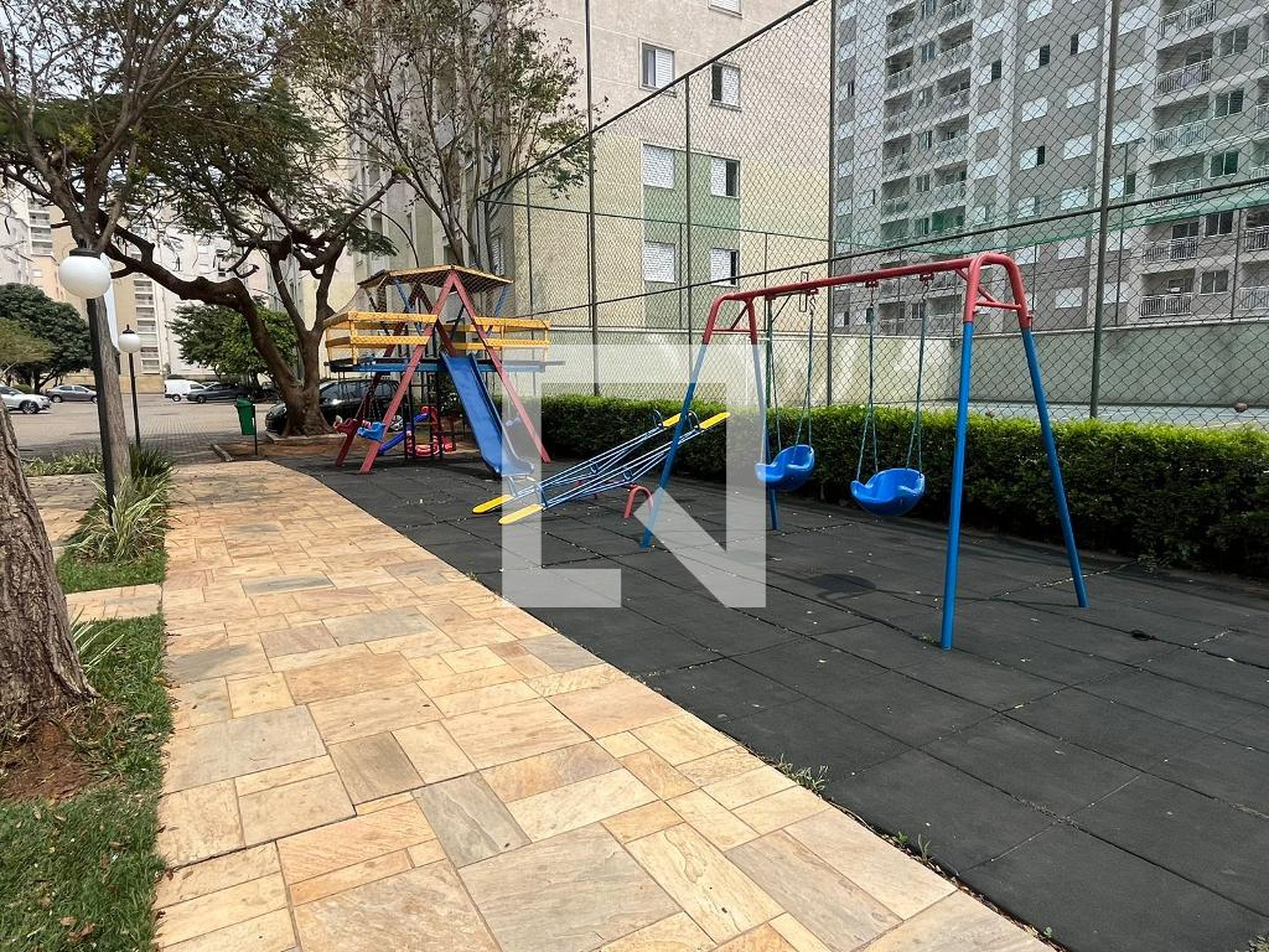 Playground - Praça das Arvores