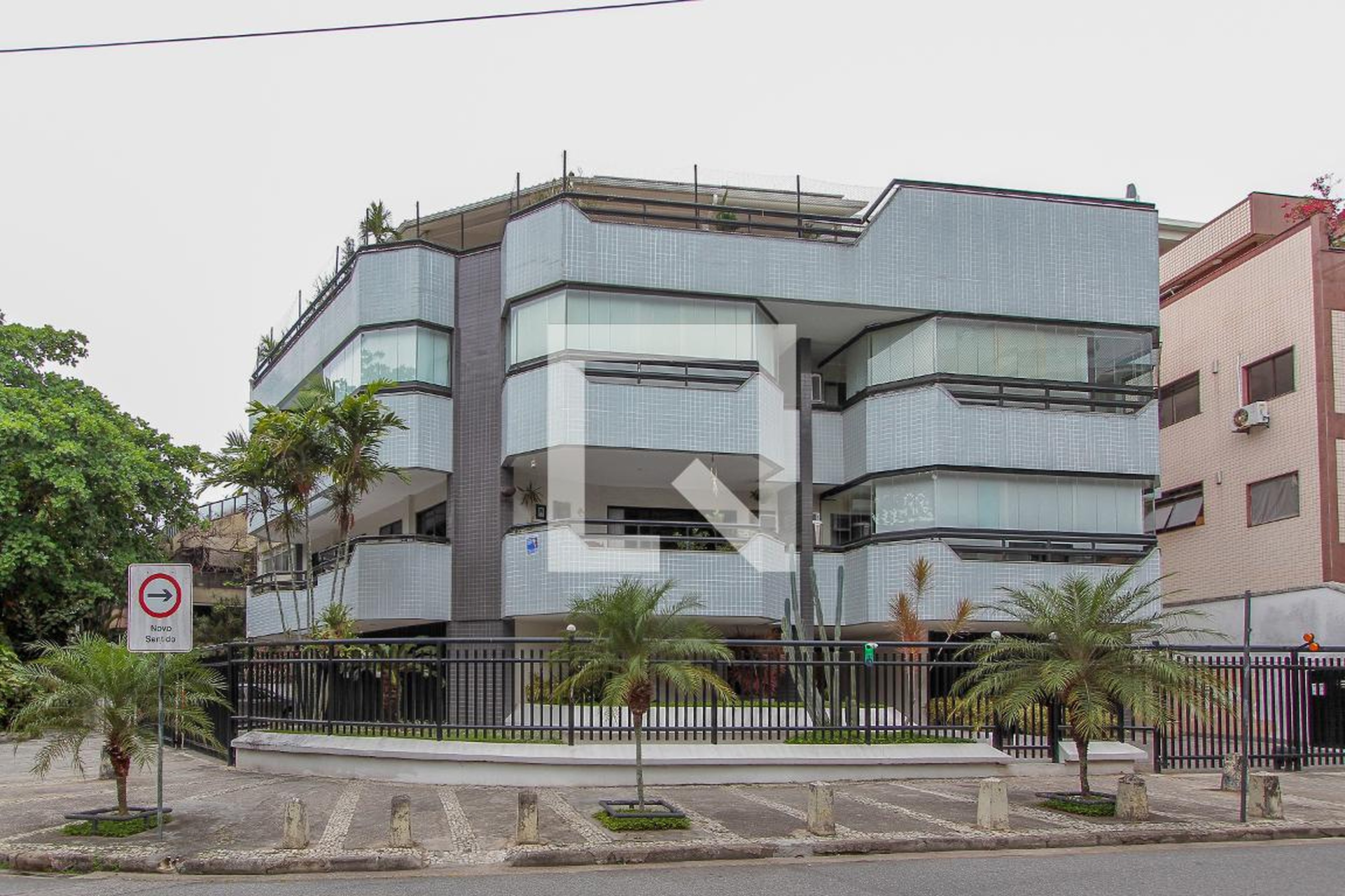 Fachada Condomínio em Avenida Monsenhor Ascâneo, 621