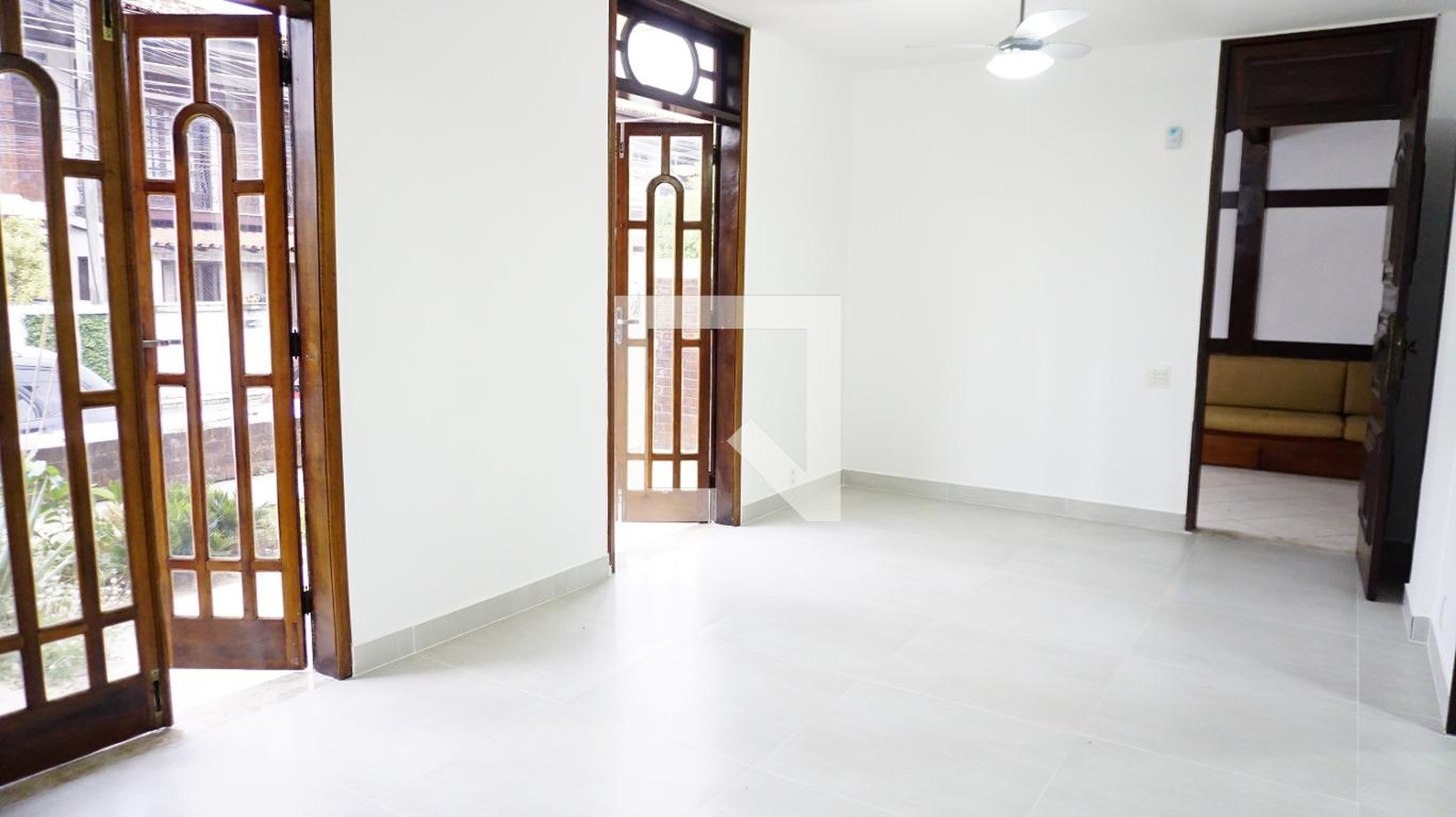 Hall Condomínio em Rua Marechal Artur Portela, 105