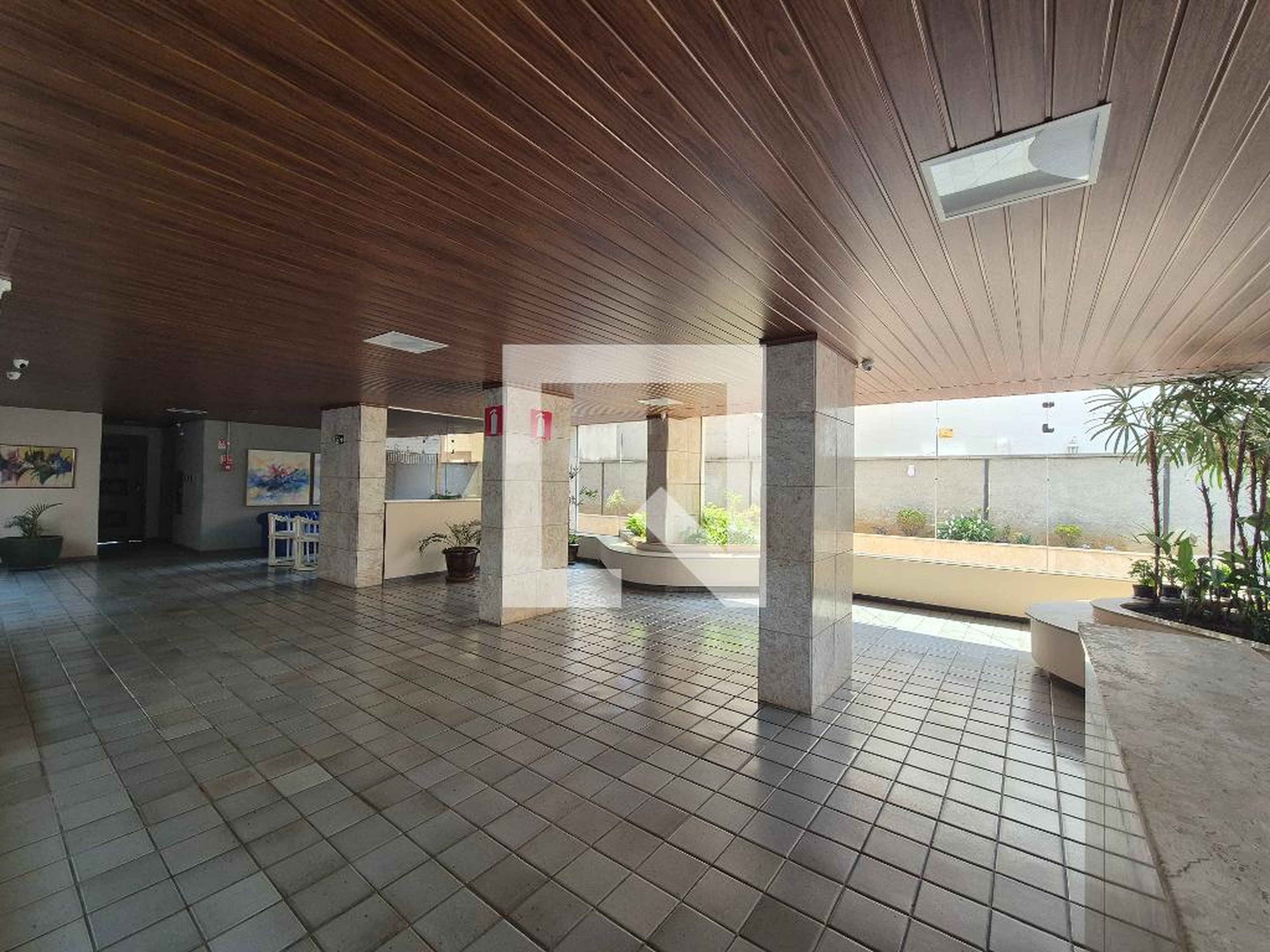 Hall de entrada Condomínio em Rua Tenente Garro, 207