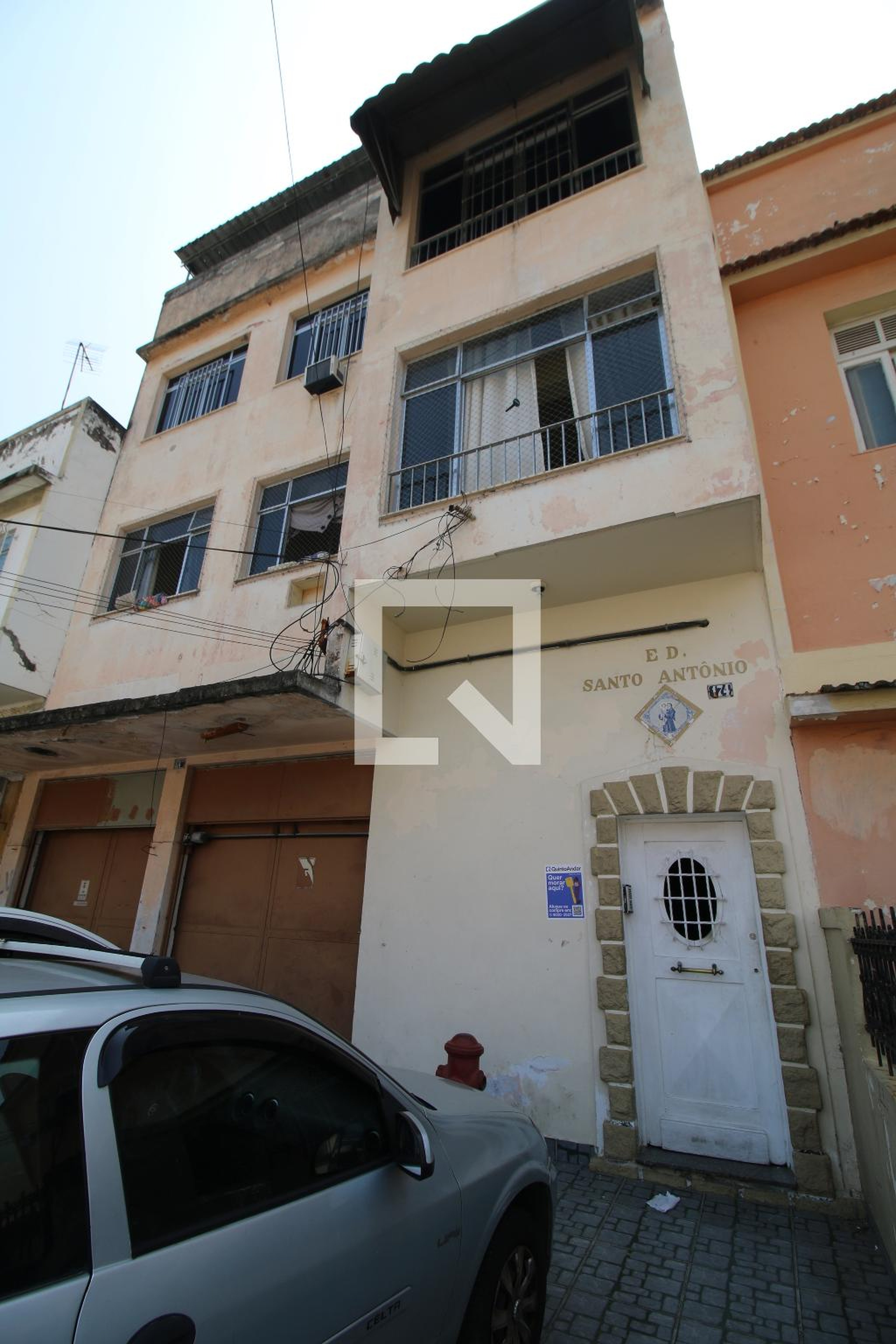 Fachada do Prédio Condomínio em Rua Comandante Aristídes Garnier, 174