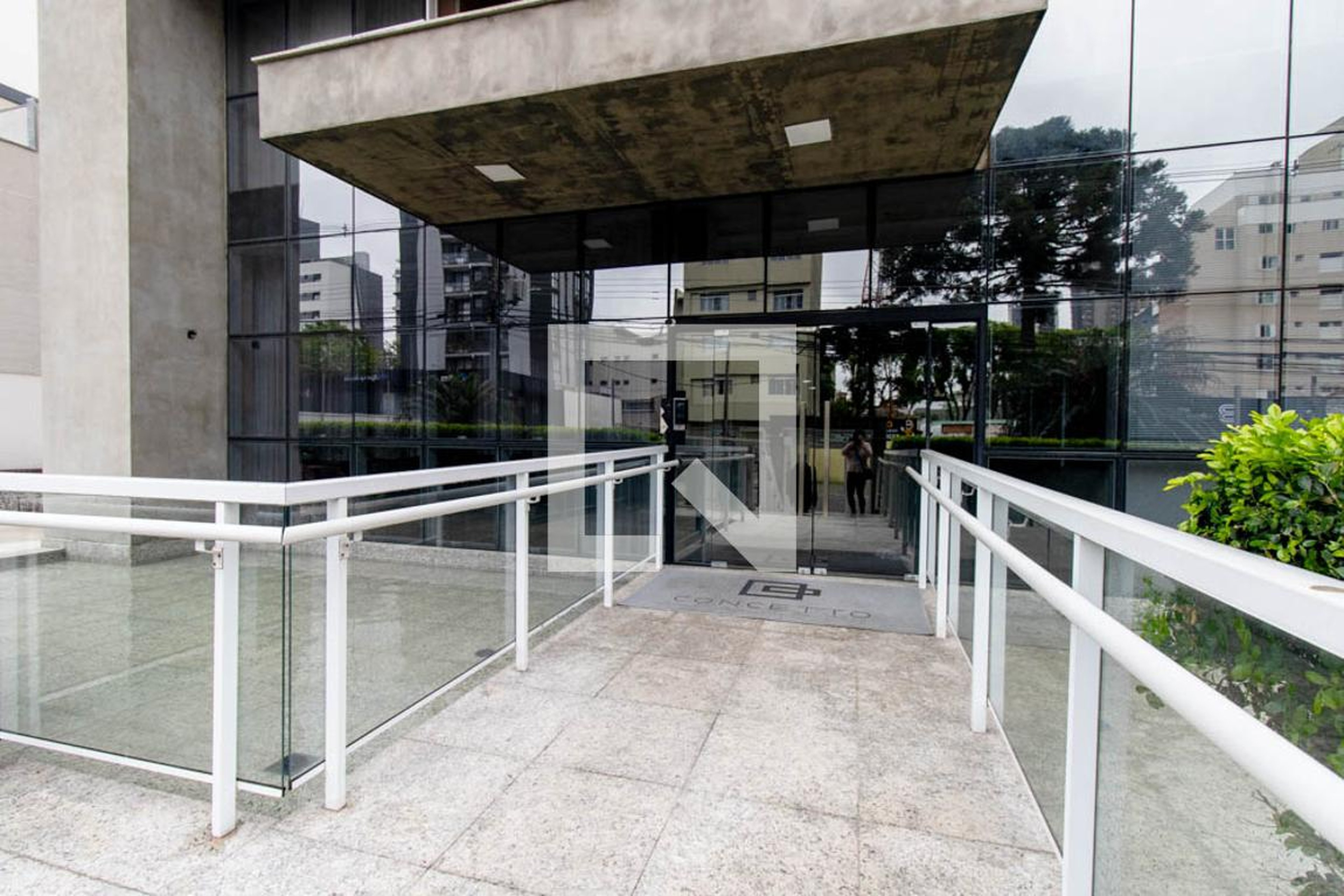 Fachada Condomínio em Rua Francisco Rocha, 1527