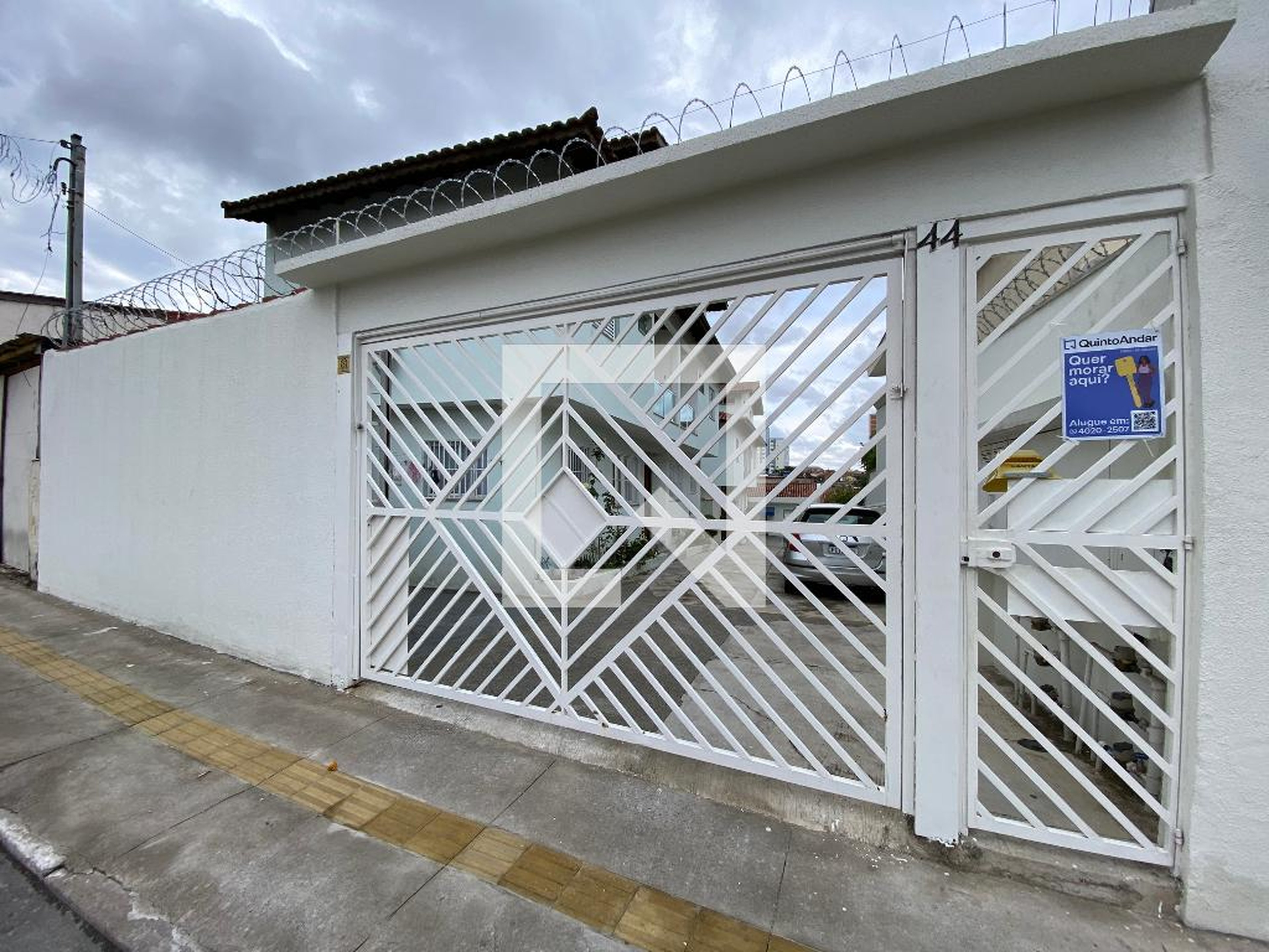 Fachada Condomínio em Avenida João Batista de Oliveira, 44