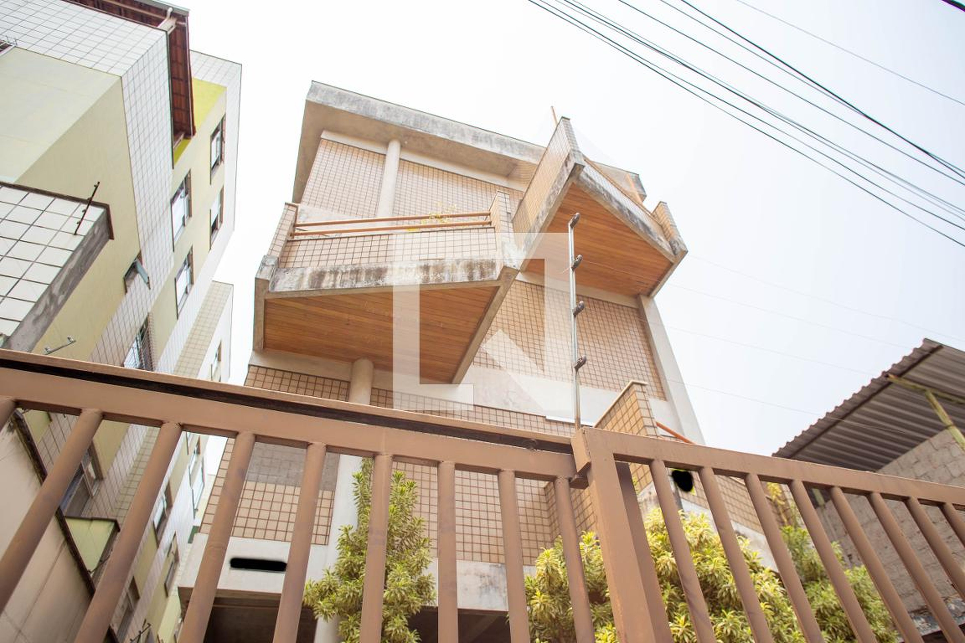 Fachada Condomínio em Rua Santo Amaro, 26