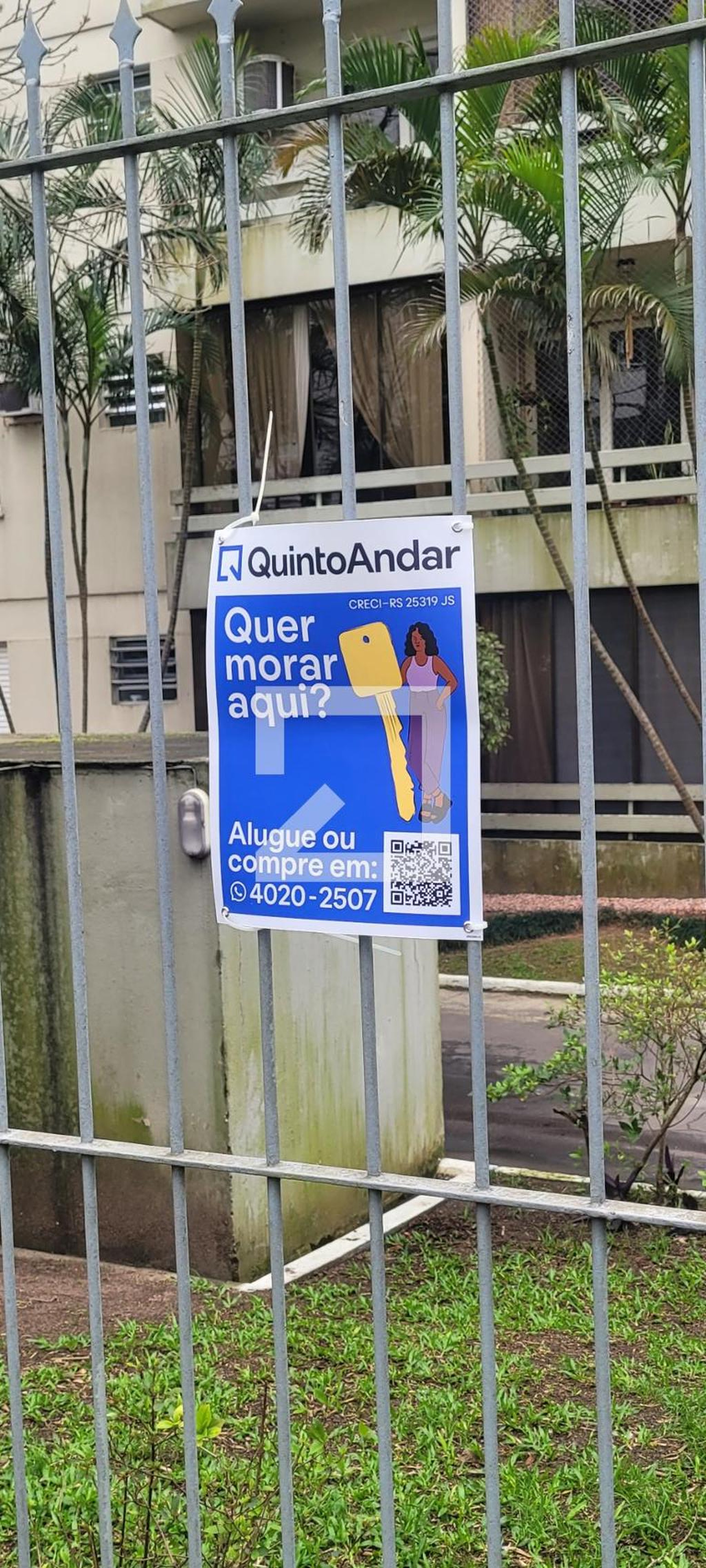 Fachada Condomínio Portal dos Coqueiros