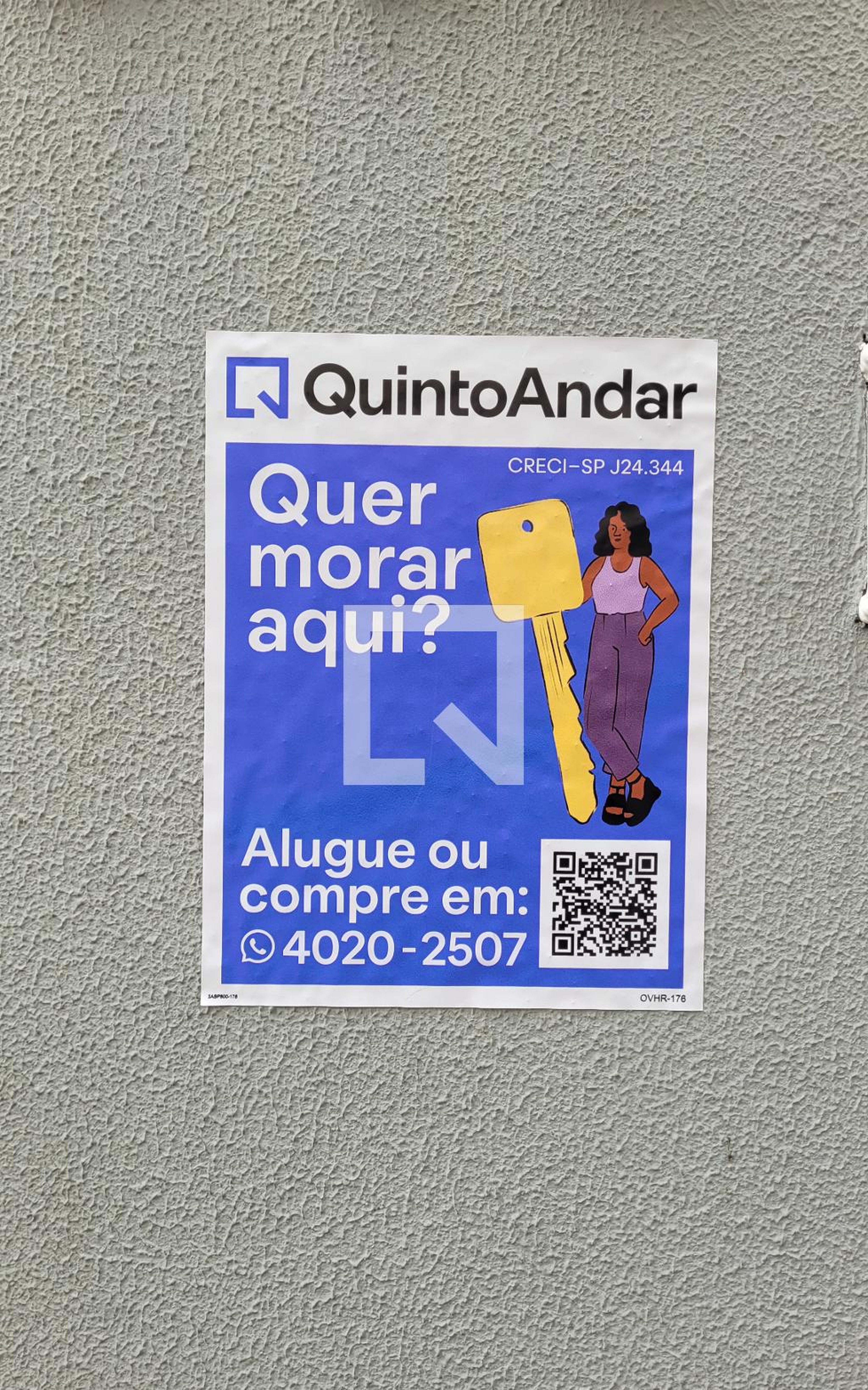 Fachada Condomínio em Rua Vitória Régia, 310