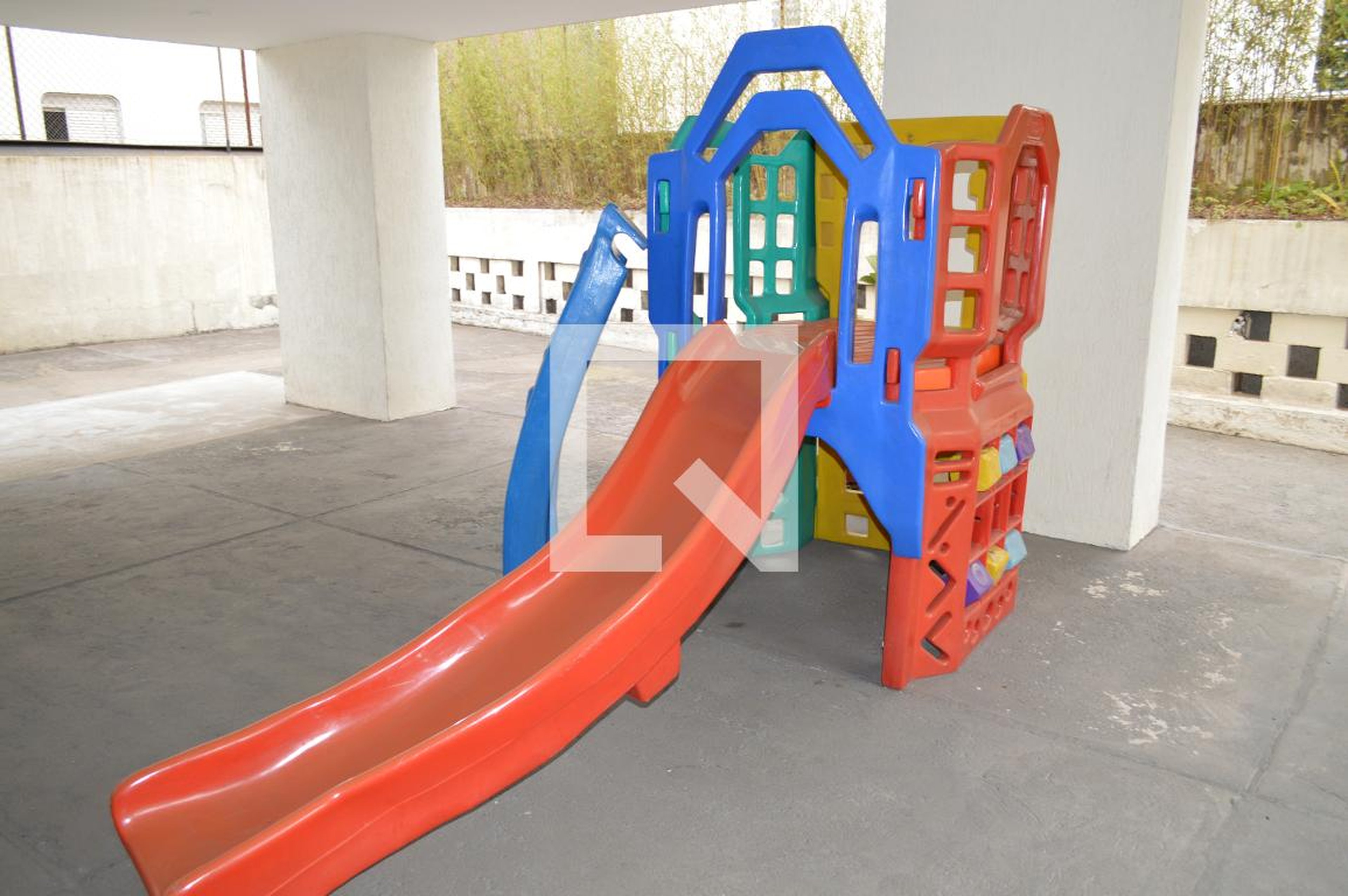 Playground - Edifício Claudia Maria