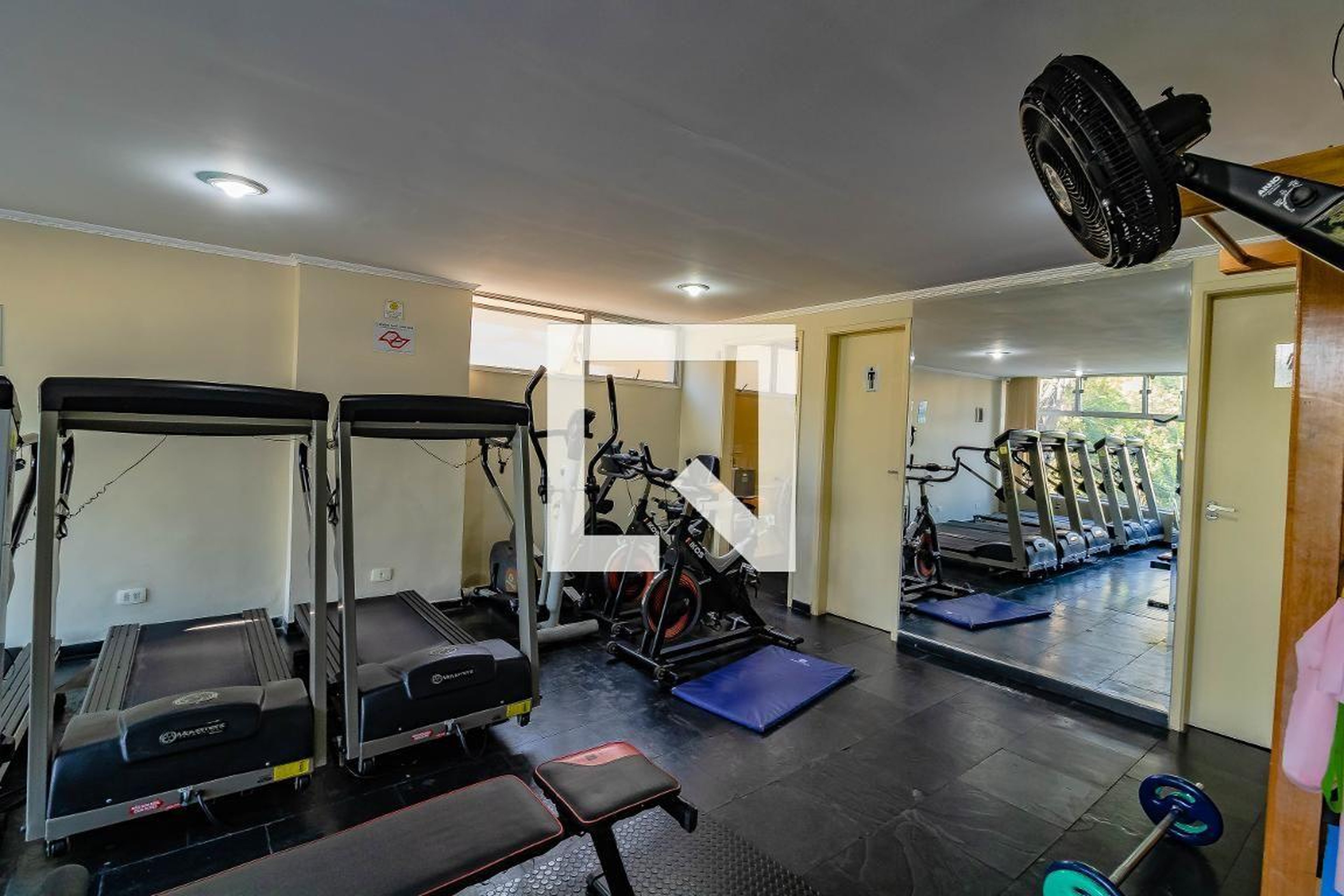 Academia - Cristina Andréa Humberto