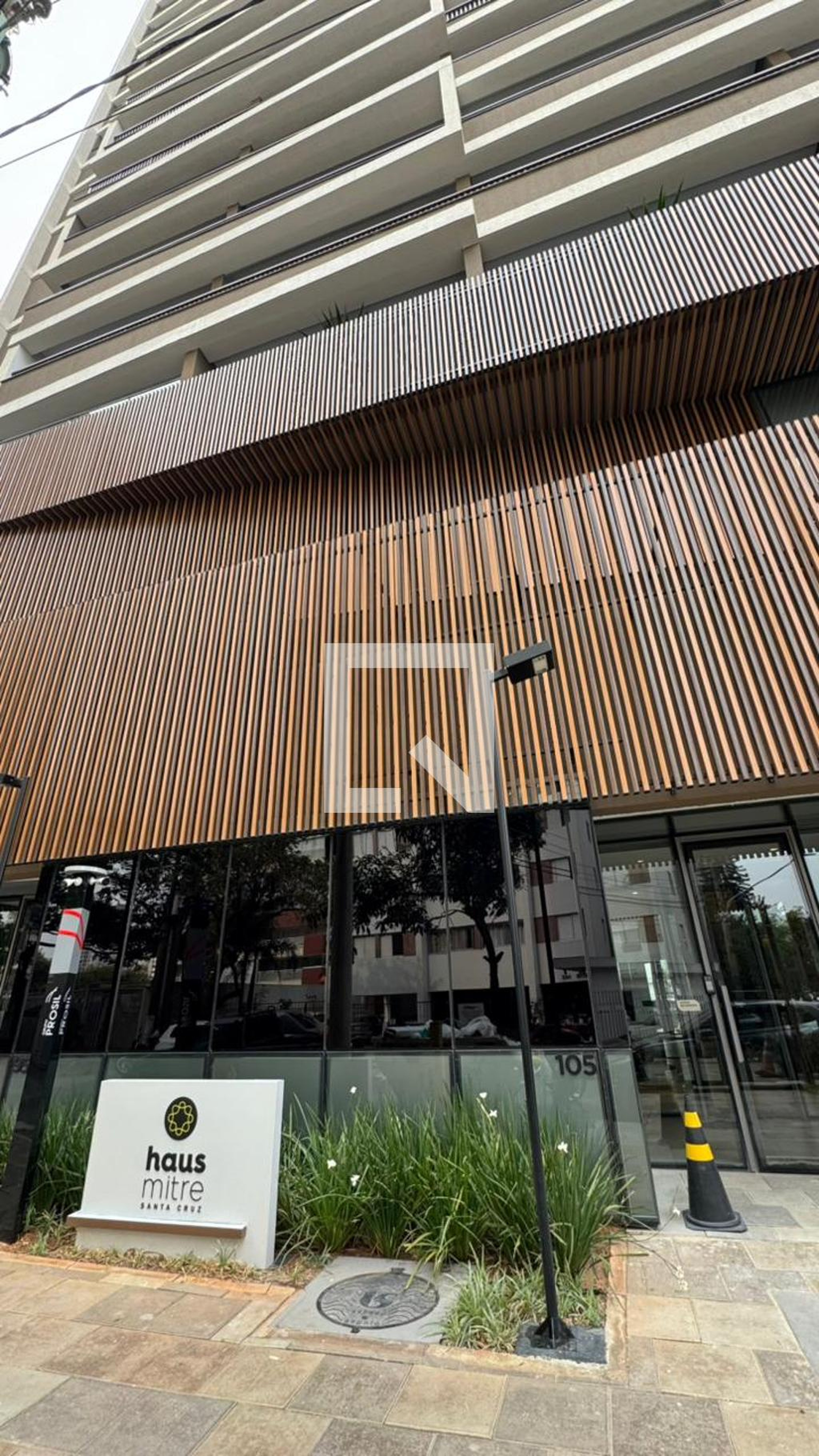 Fachada Condomínio em Rua Assungui, 87