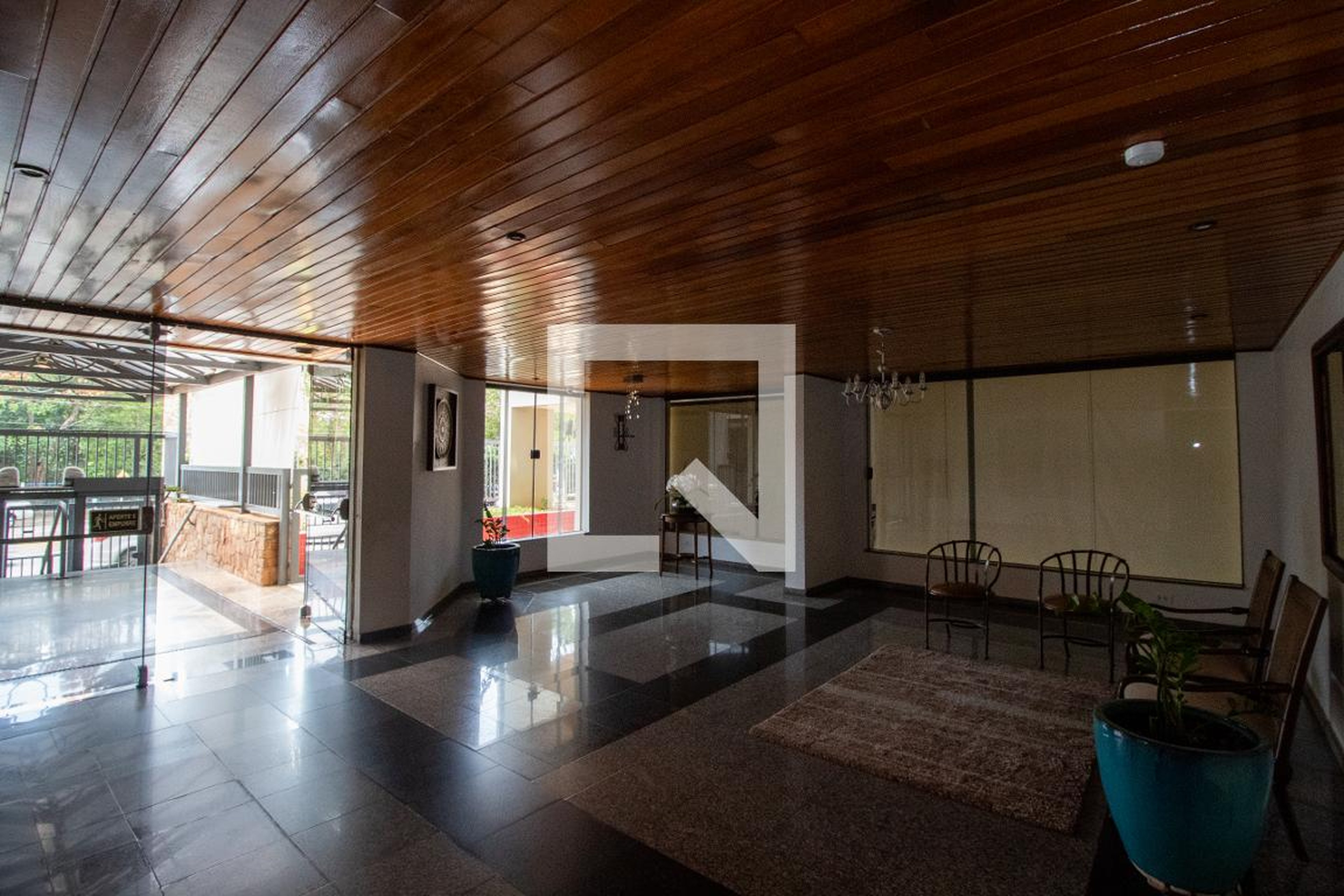 Hall de entrada Edifício Silvio Ongaro