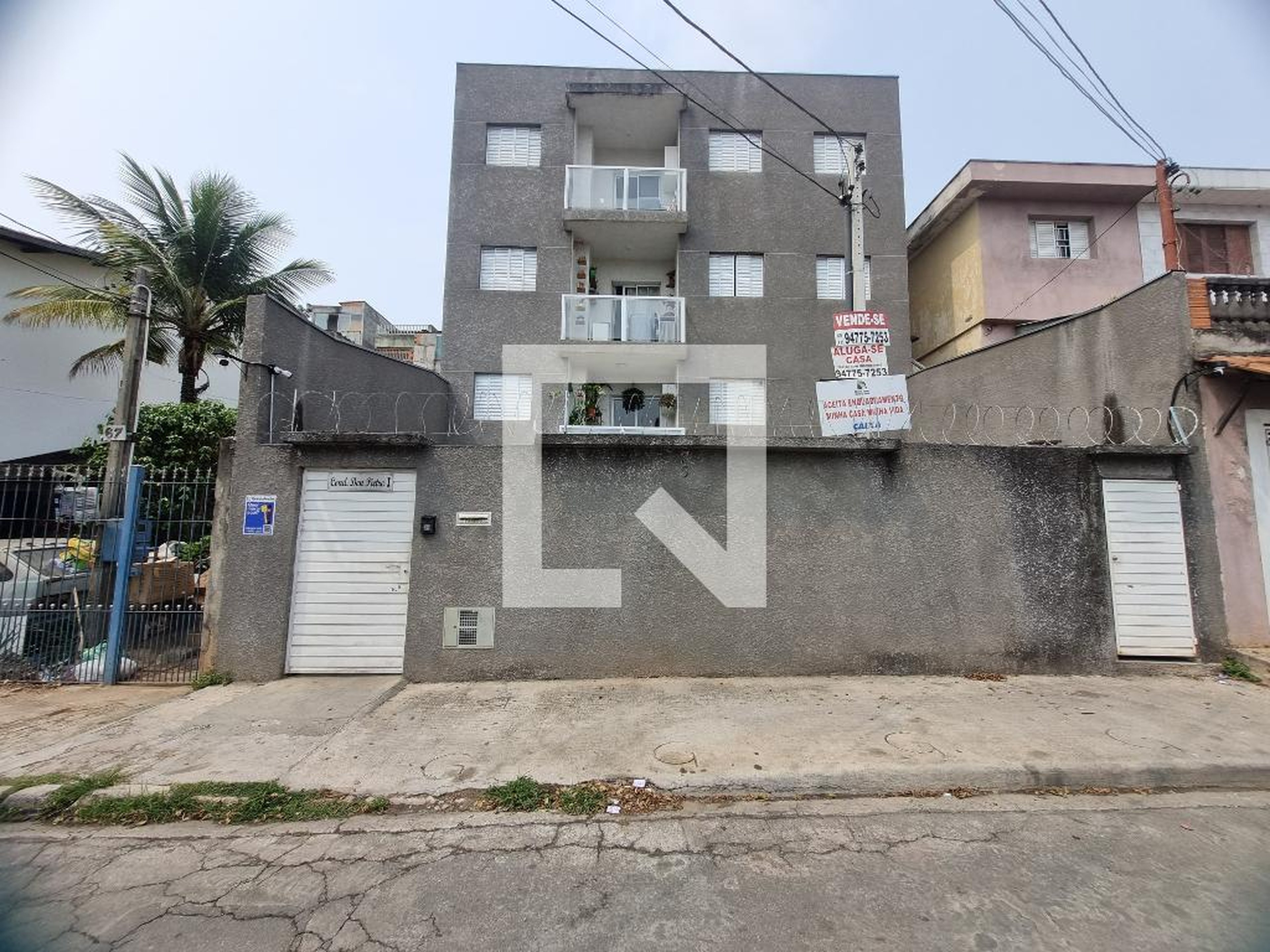 Fachada Condomínio D Pietro I