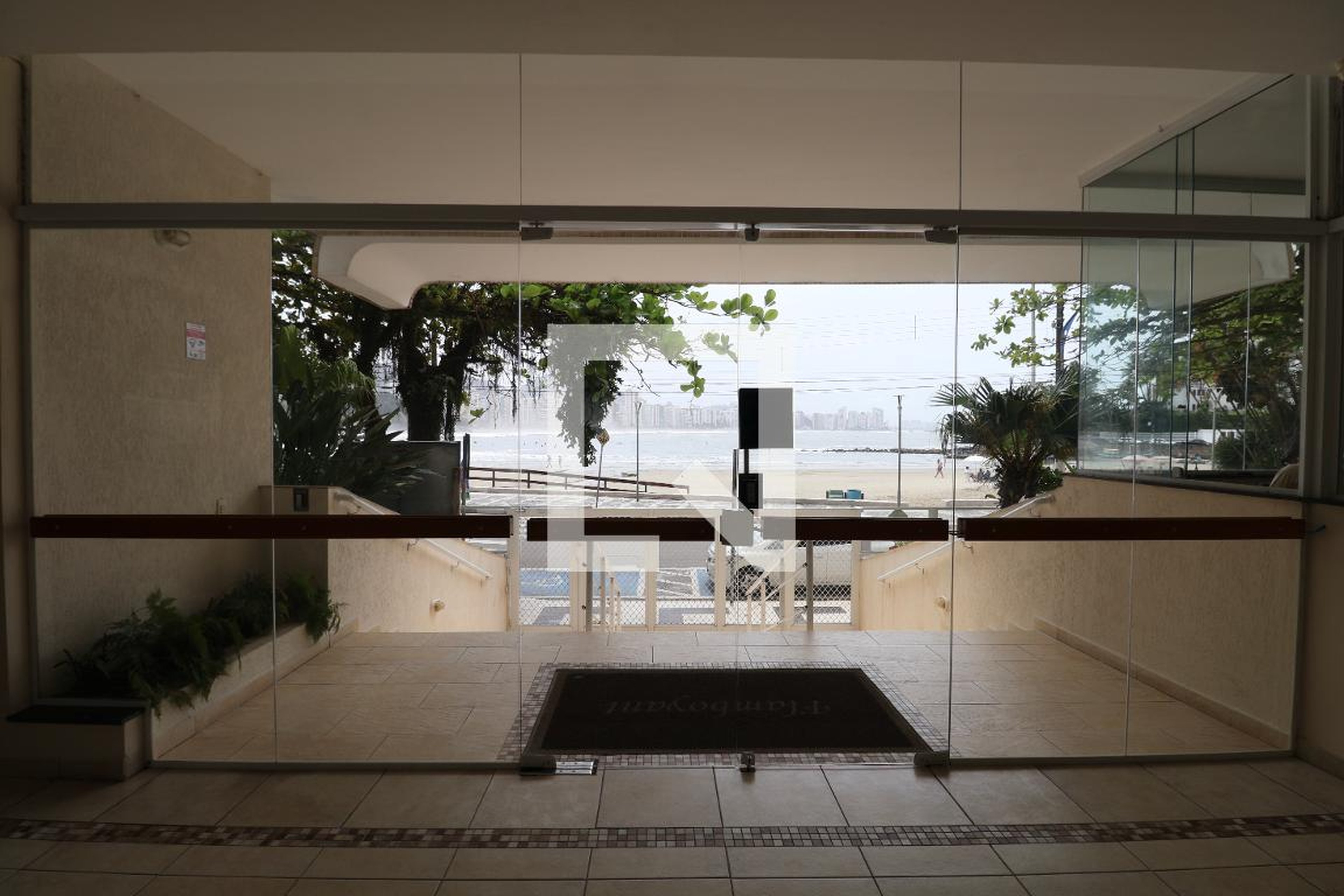 Fachada Condomínio em Avenida General Monteiro de Barros, 995