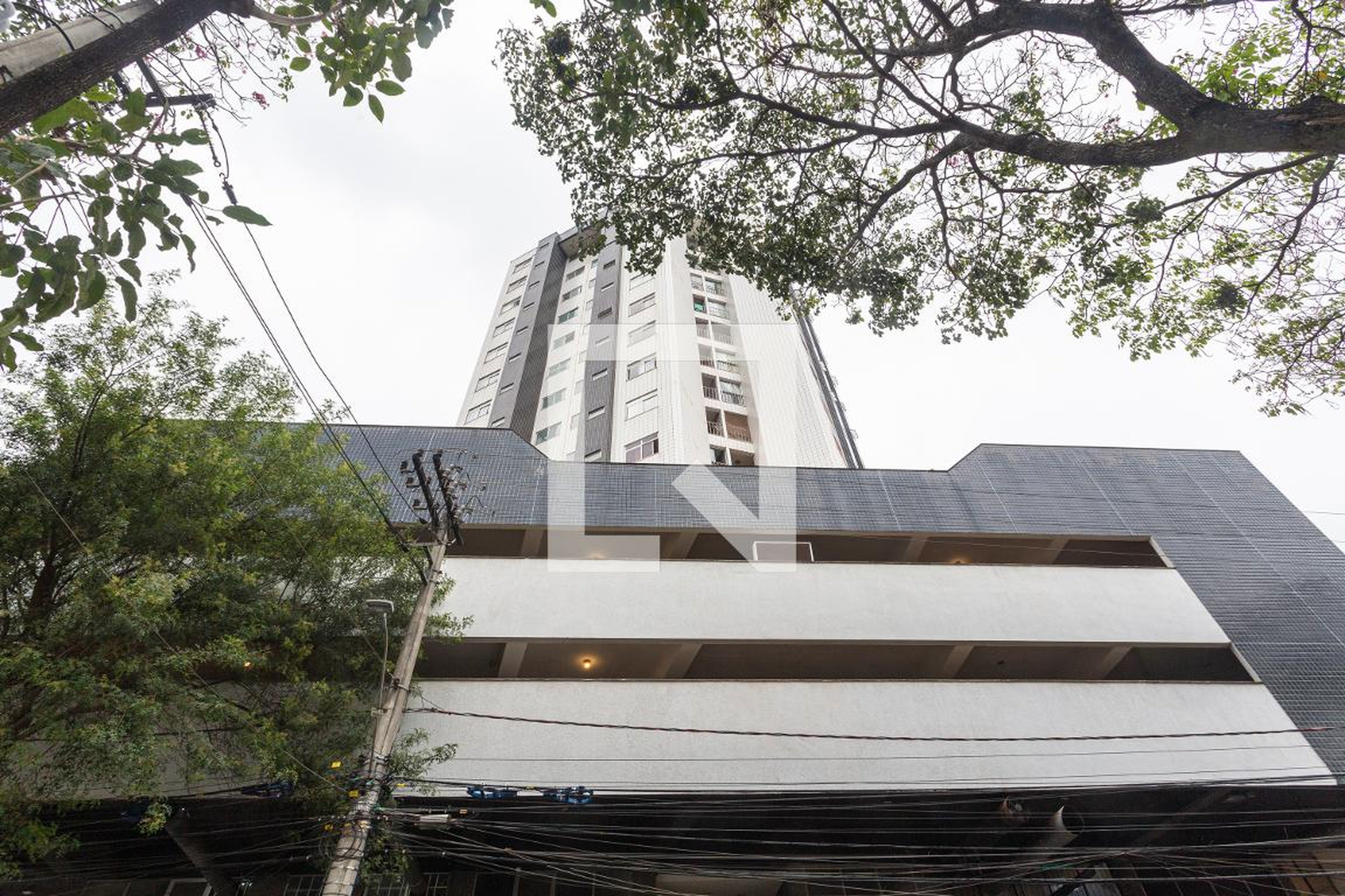 Fachada Edifício Iris Residence