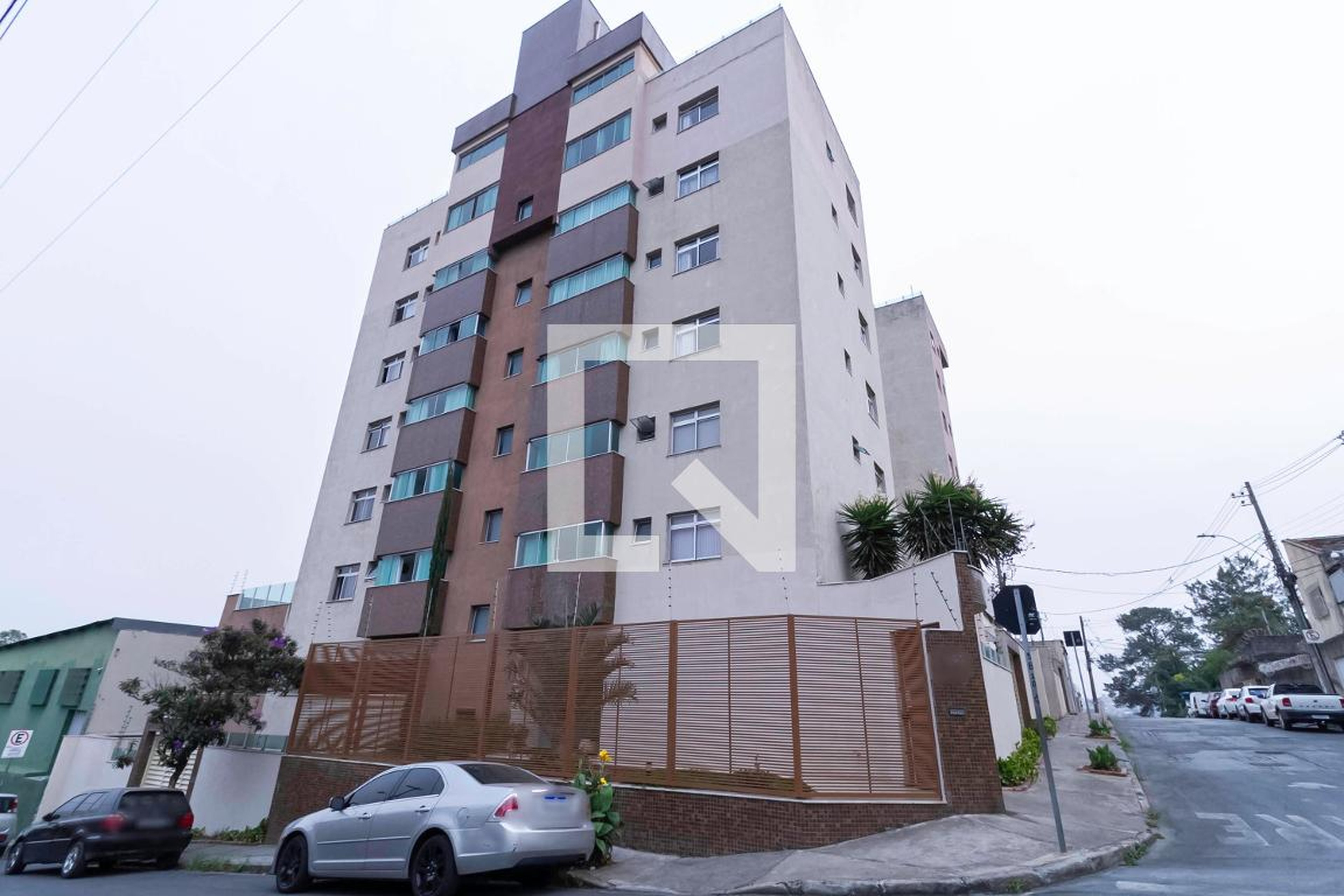 Fachada Condomínio em Rua Frei Luiz de Souza, 933