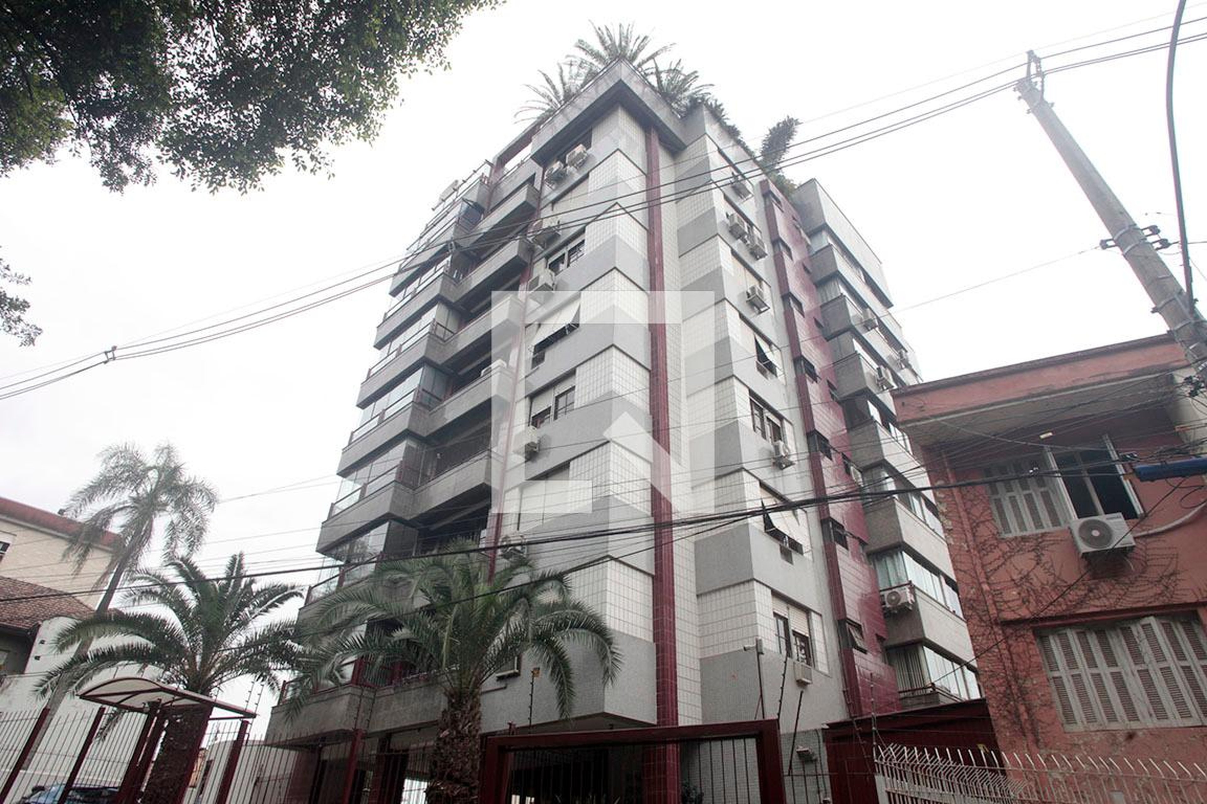 Fachada Condomínio em Rua Engenheiro Saldanha, 75