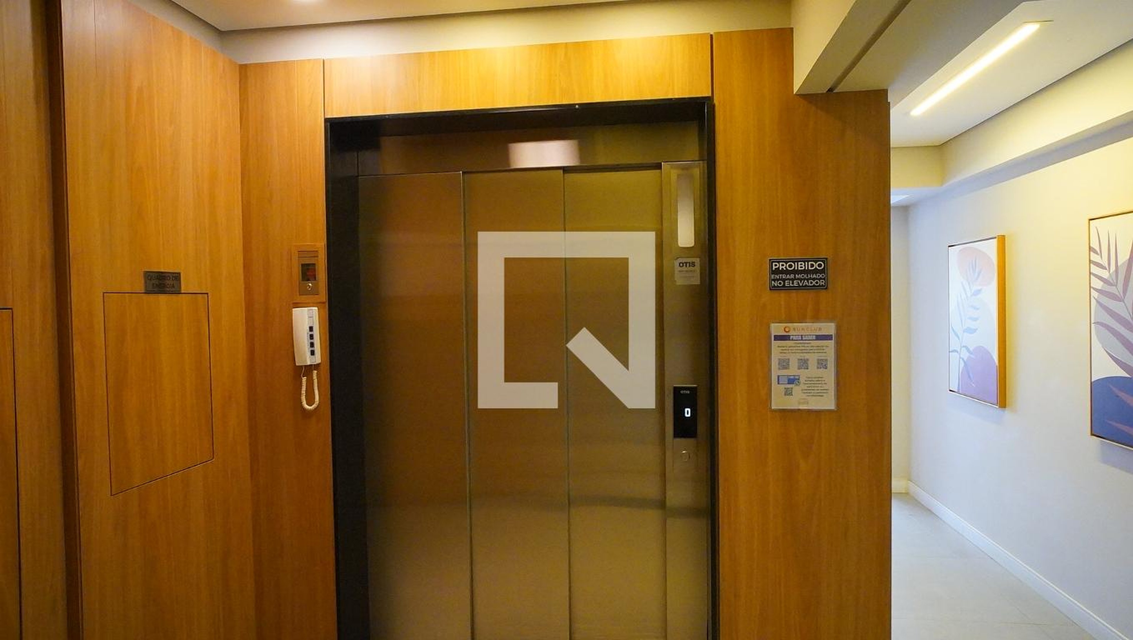 Elevador Condomínio em Avenida Campeche, 2503