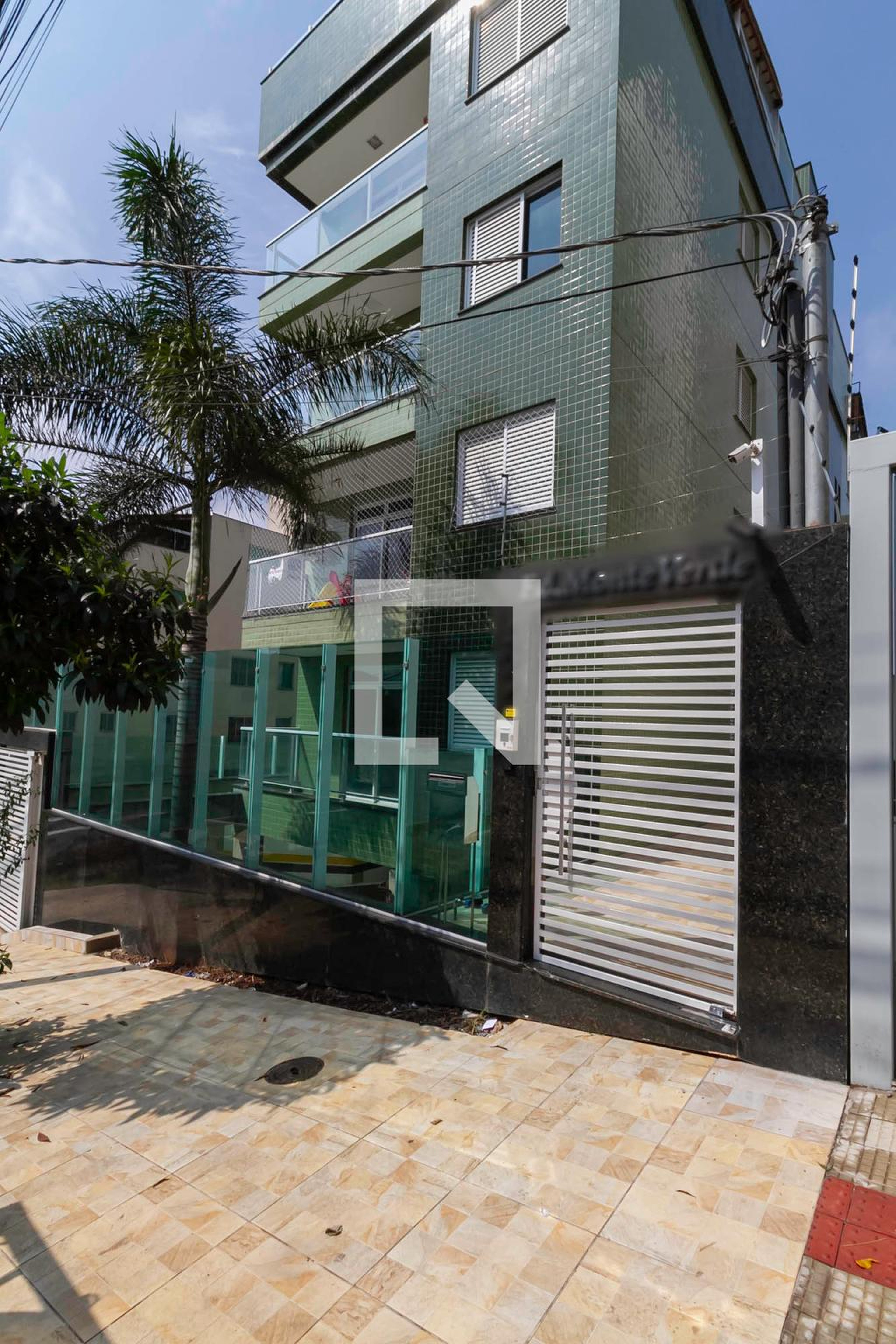 Fachada Condomínio em Alameda dos Canários, 169