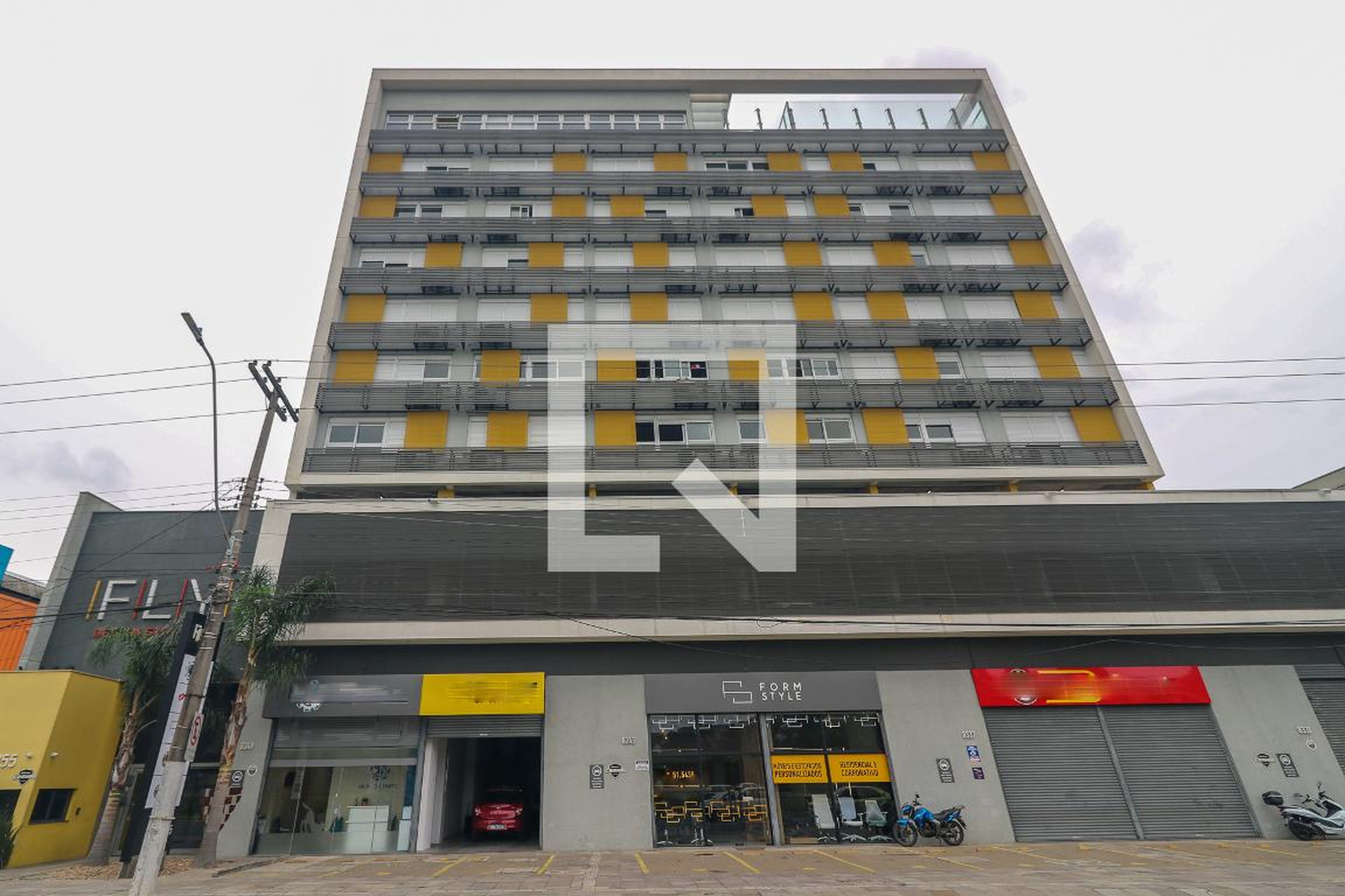 Fachada do Prédio Condomínio FLY Design Studios