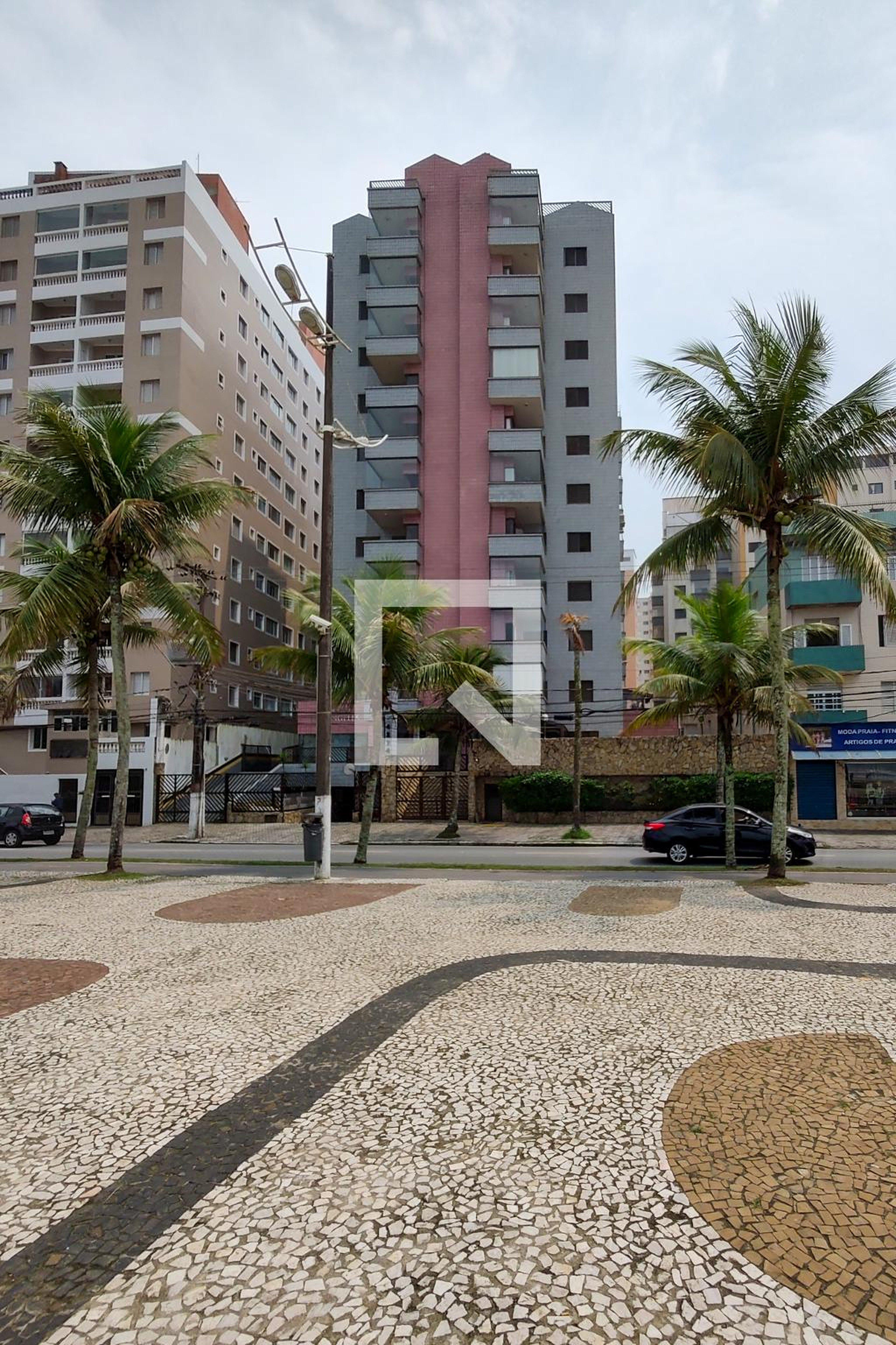 Fachada do Prédio Condomínio Los Angeles