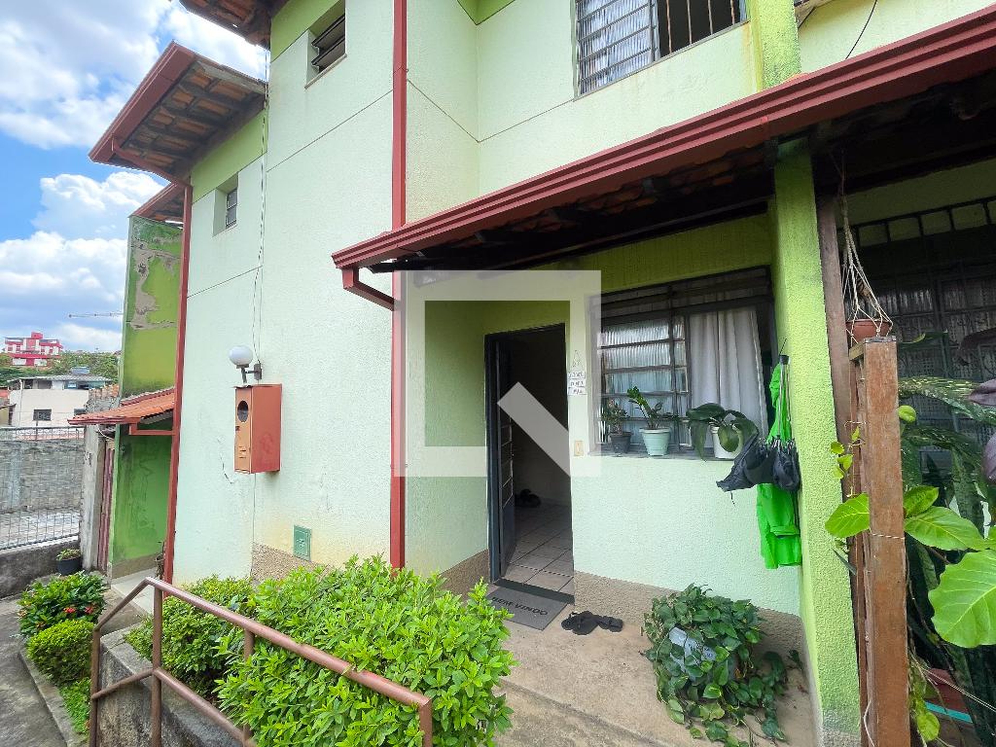 Fachada Condomínio em Rua Sara Kubitscheck, 245