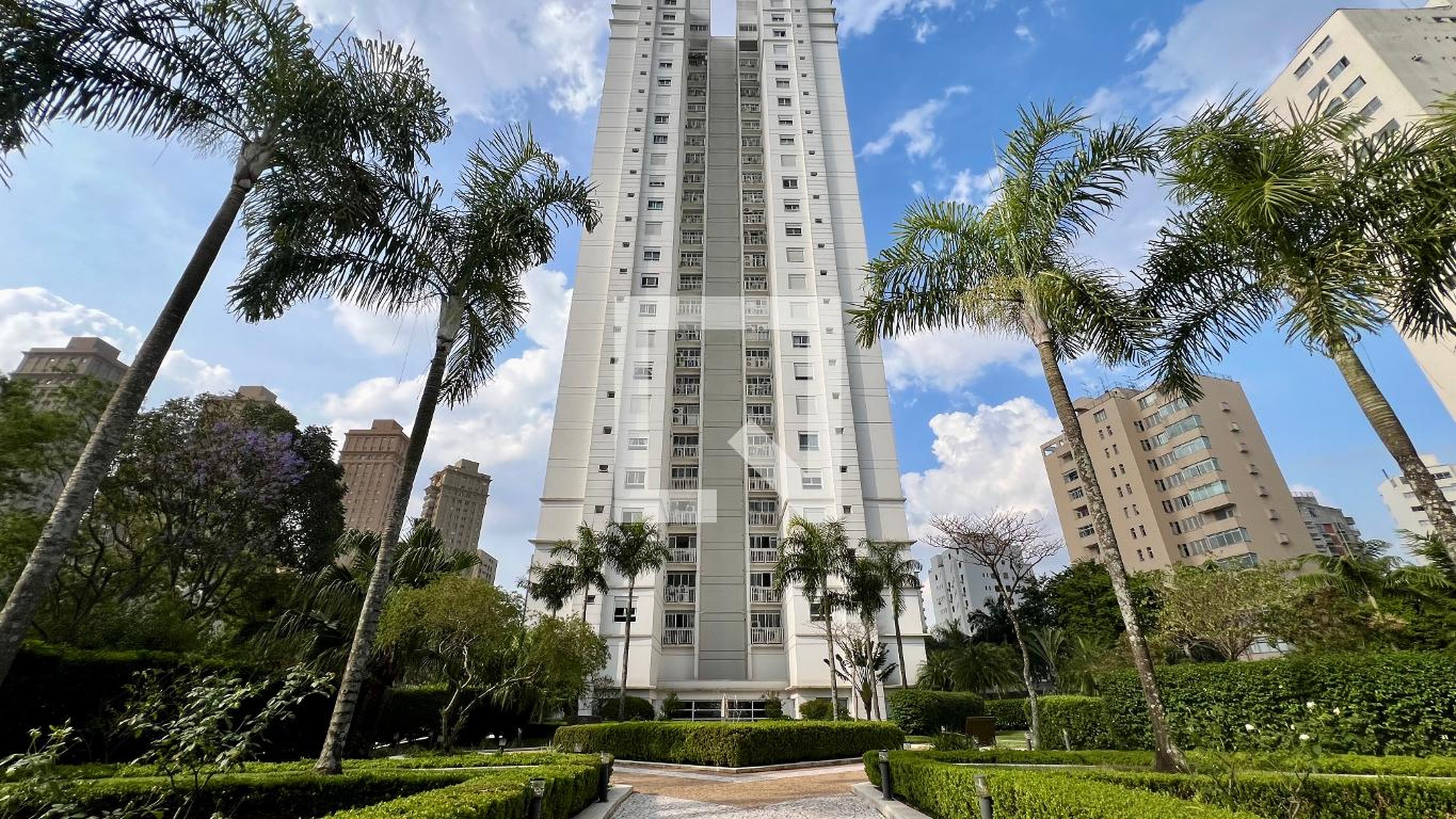 Fachada Condomínio Acervo Alto de Pinheiros