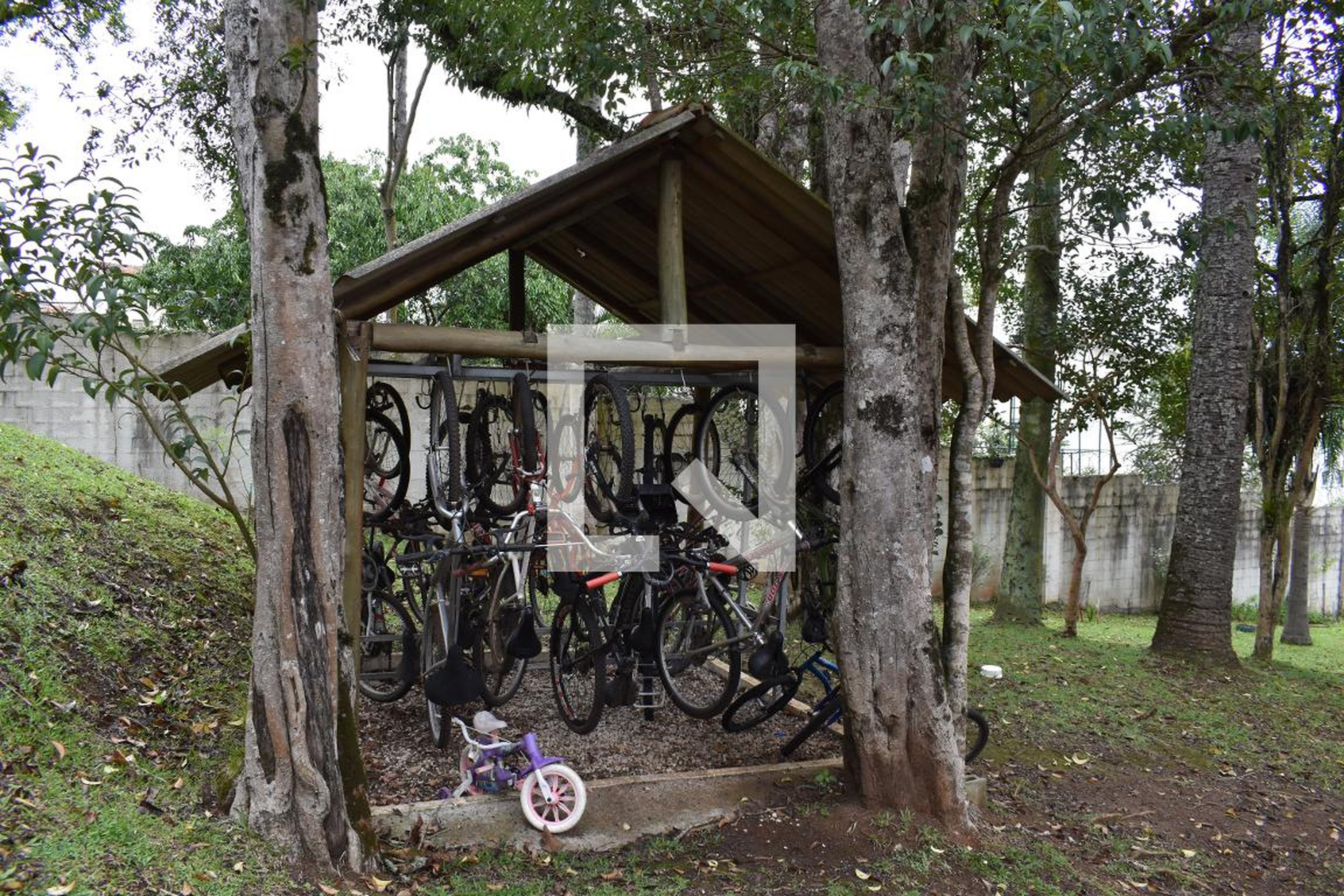 Bicicletário - Residencial Parque Chalet