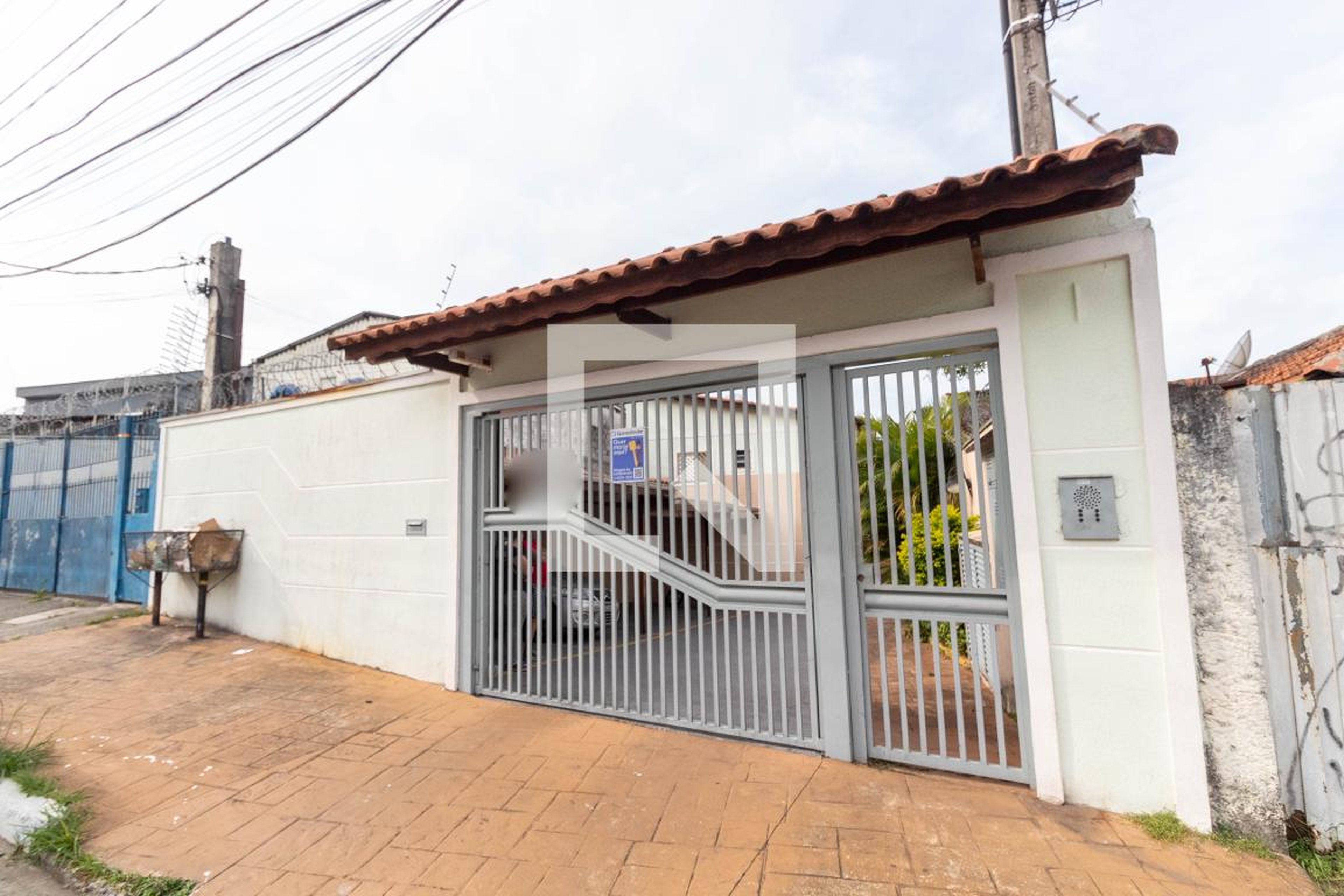 Fachada do condomínio Condomínio em Rua Neá, 87